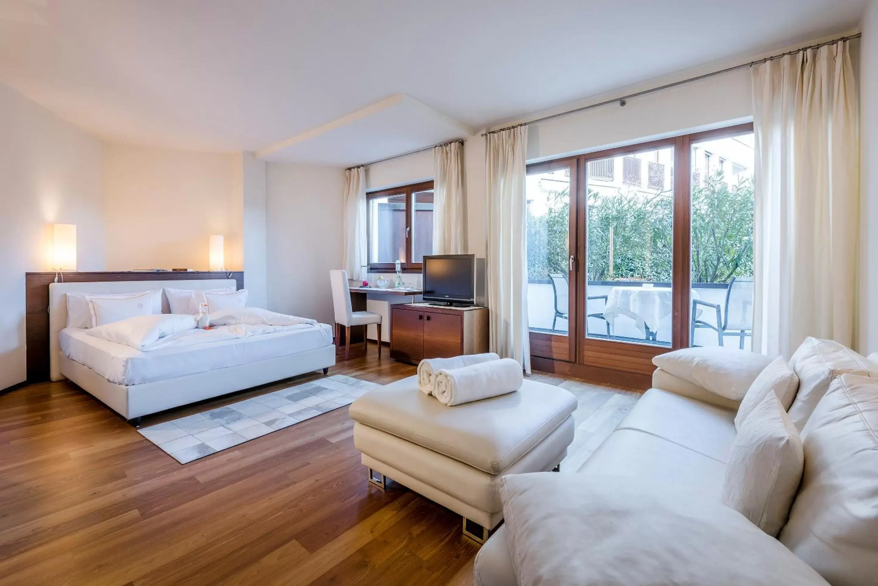 Family Room with Bathroom in Hotel Ansitz Plantiz Family Room with Bathroom in Hotel Ansitz Plantiz