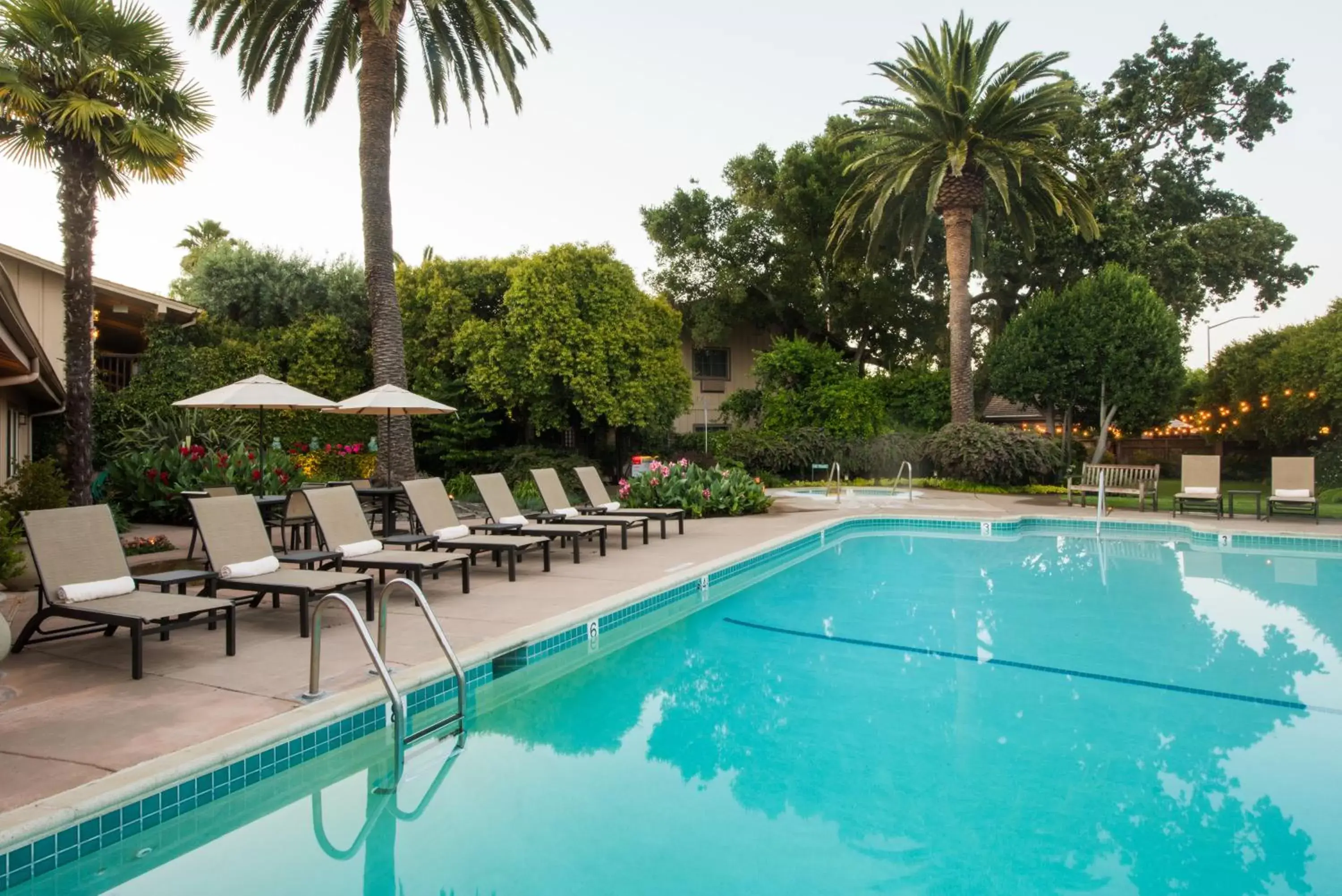Swimming Pool in El Pueblo Inn Swimming Pool in El Pueblo Inn