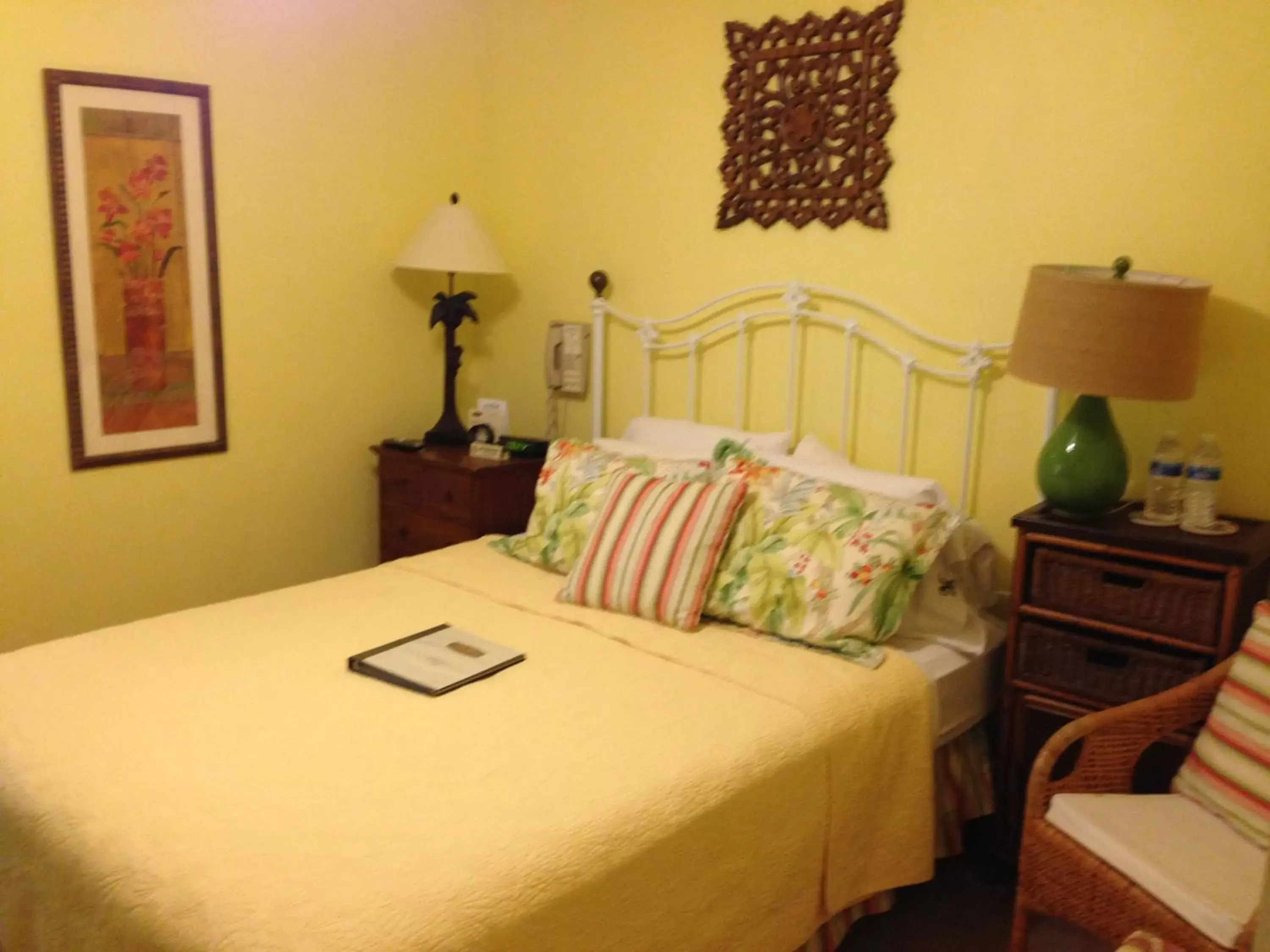 Orchid Room in Mango Inn Bed and Breakfast Orchid Room in Mango Inn Bed and Breakfast