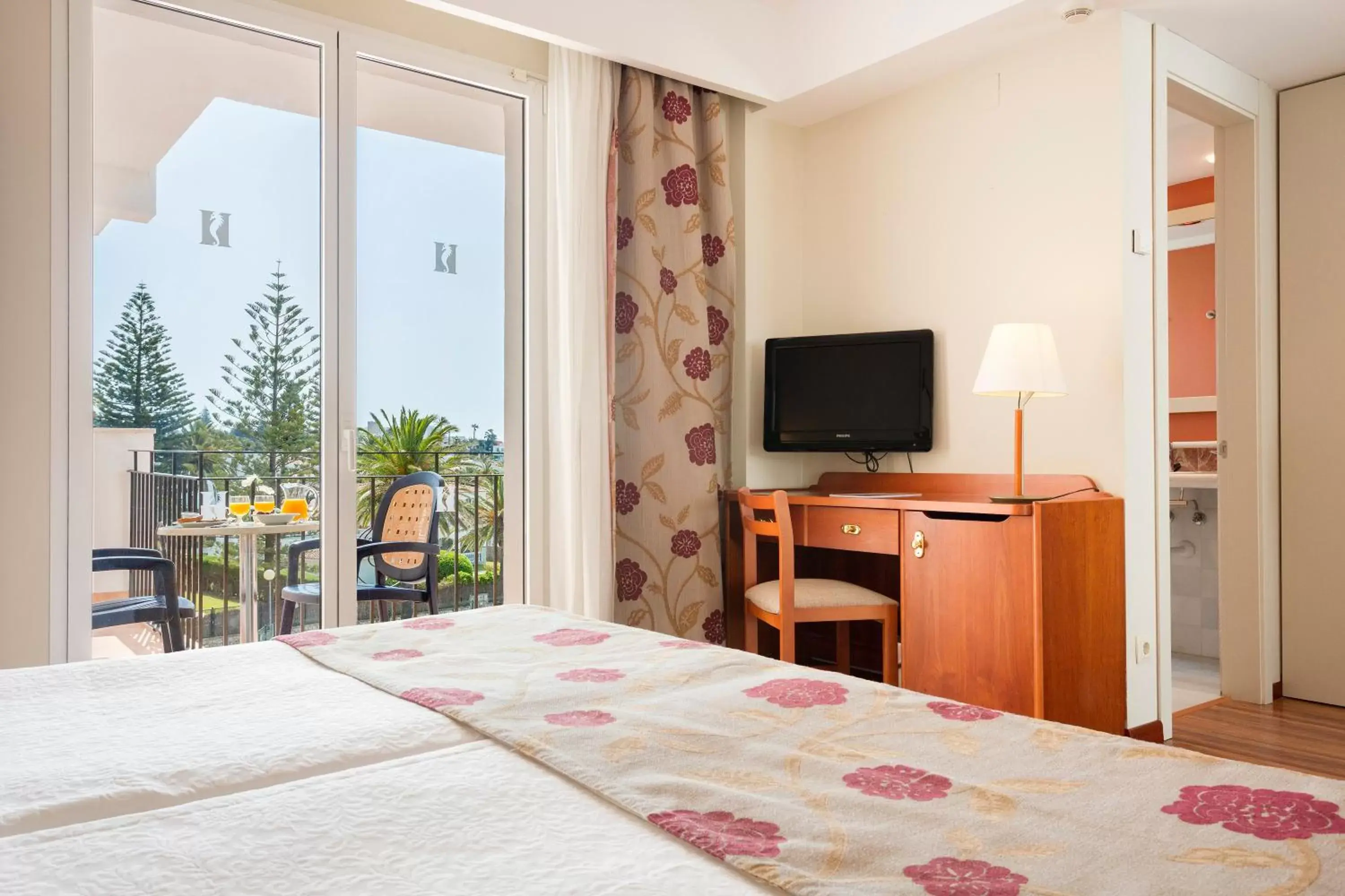 Double Room with Side Sea View in Hipotels Flamenco Conil Double Room with Side Sea View in Hipotels Flamenco Conil