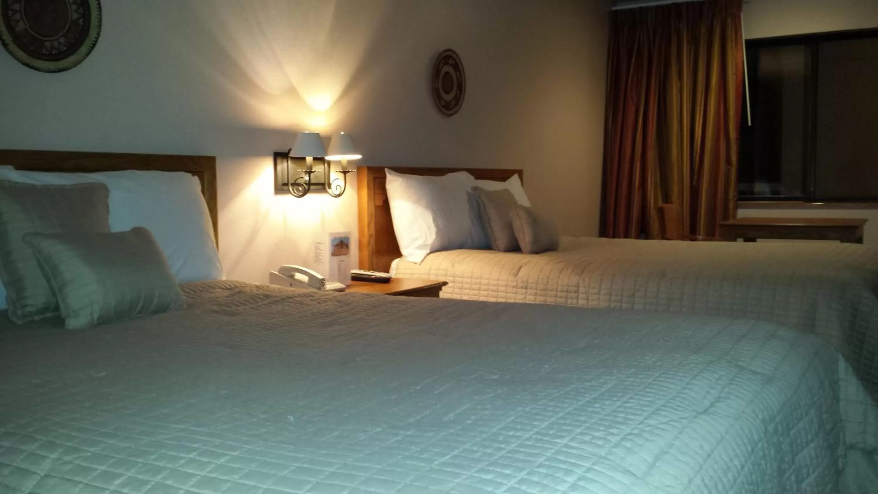 Queen Room with Two Queen Beds in The Noor Hotel Queen Room with Two Queen Beds in The Noor Hotel