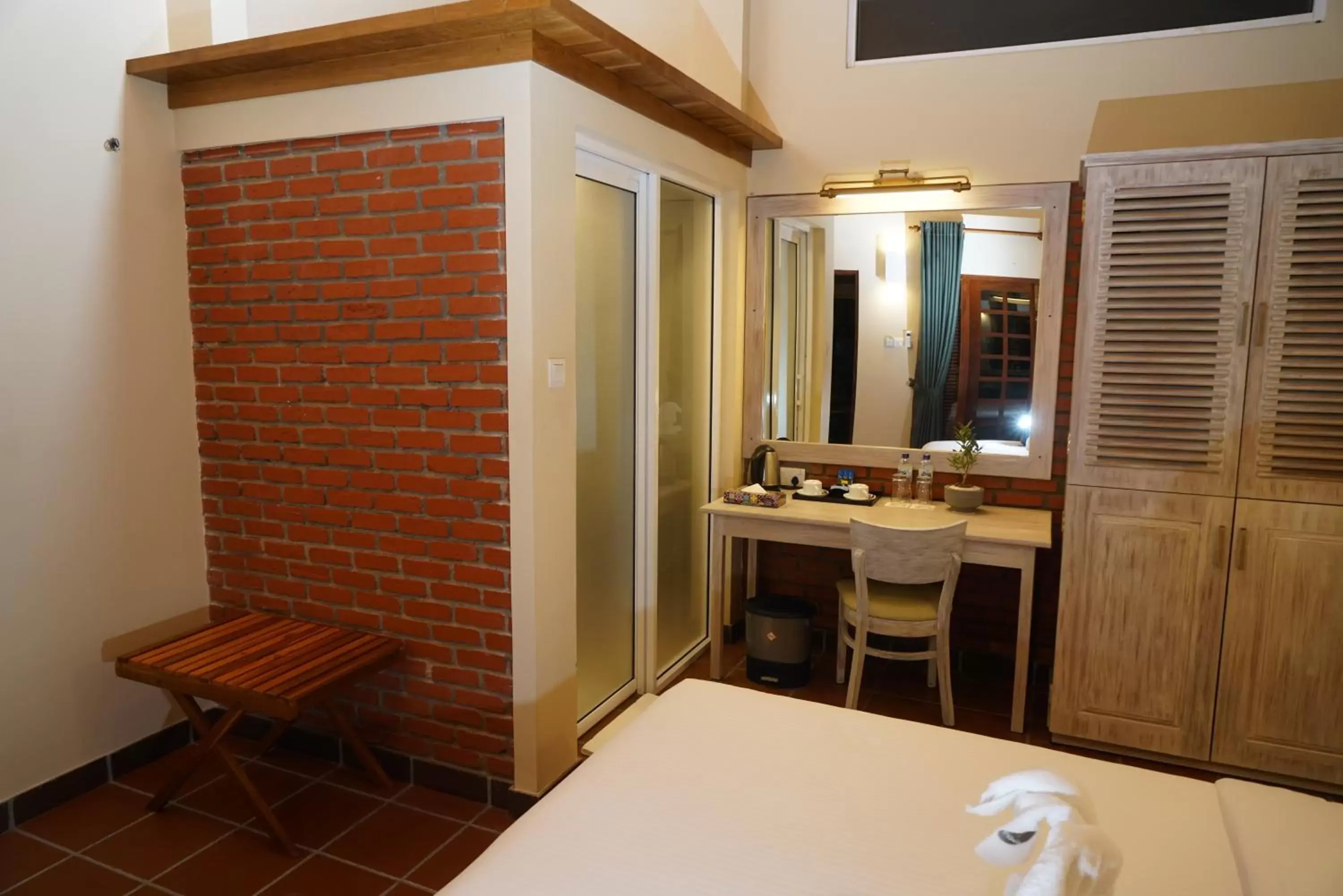 Deluxe Double Room - single occupancy in Olinia Airport Hotel Deluxe Double Room - single occupancy in Olinia Airport Hotel