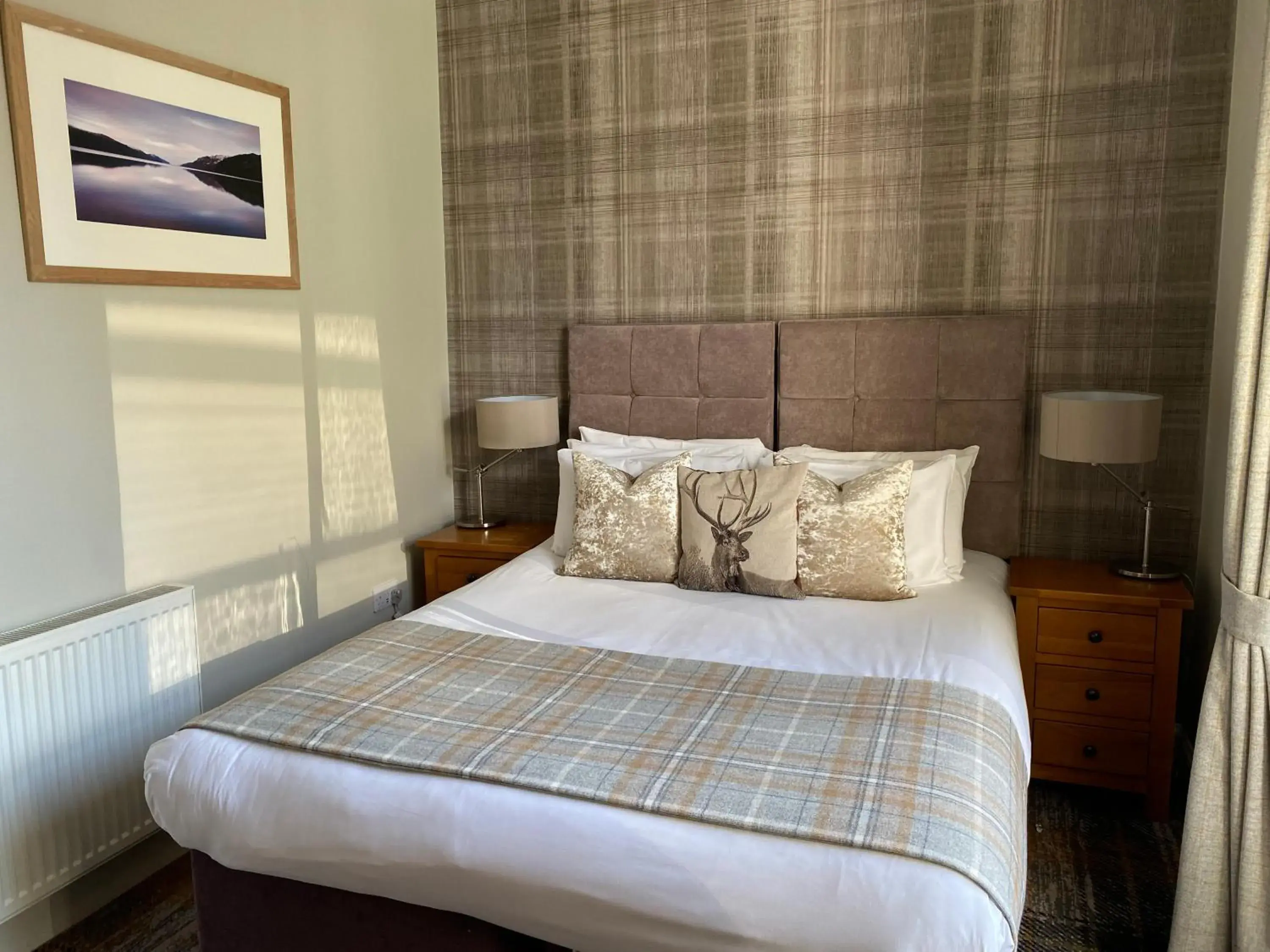 Classic Double Room in Boat Country Inn and Restaurant Classic Double Room in Boat Country Inn and Restaurant