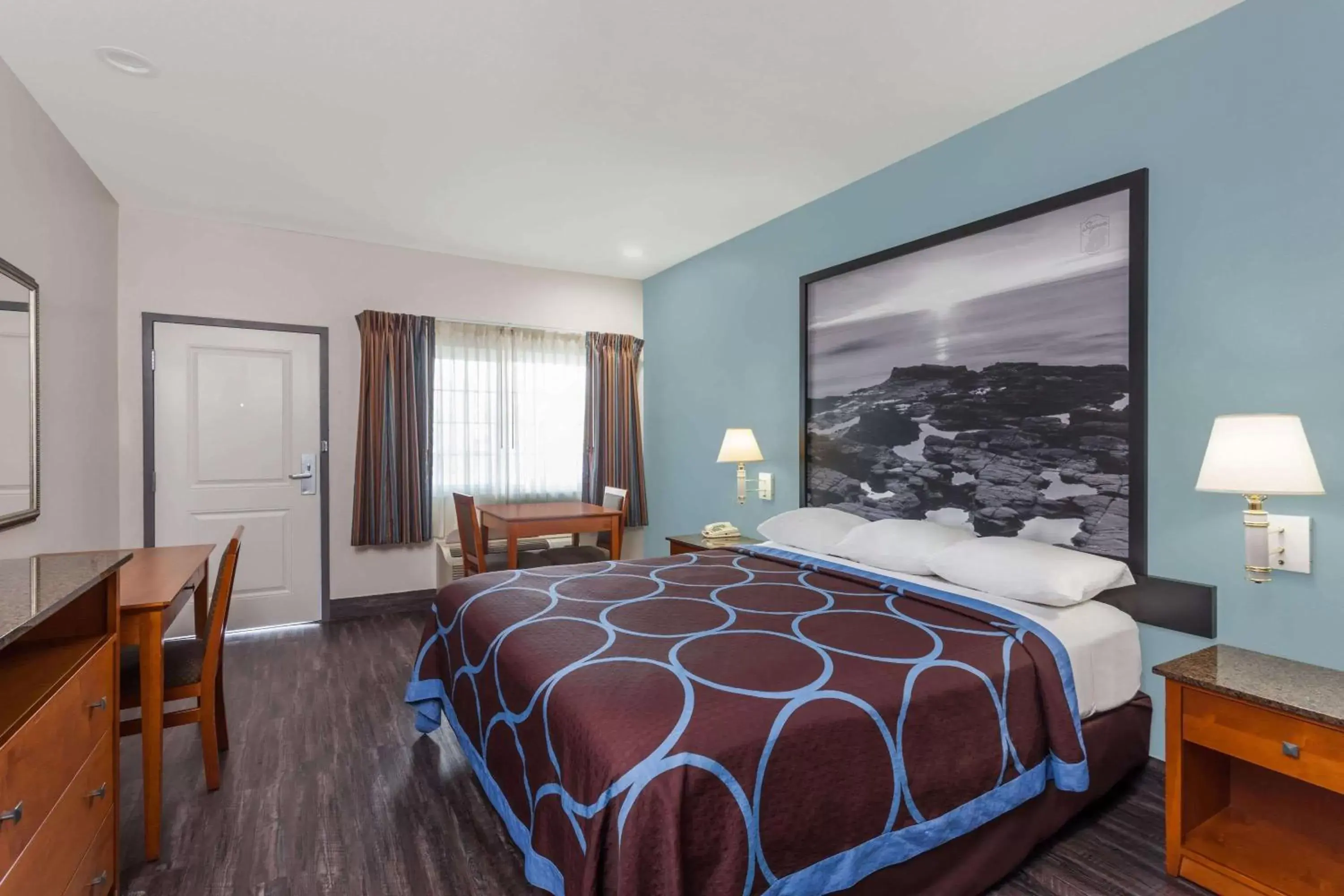 King Room - Smoking in Super 8 by Wyndham El Cajon San Diego King Room - Smoking in Super 8 by Wyndham El Cajon San Diego