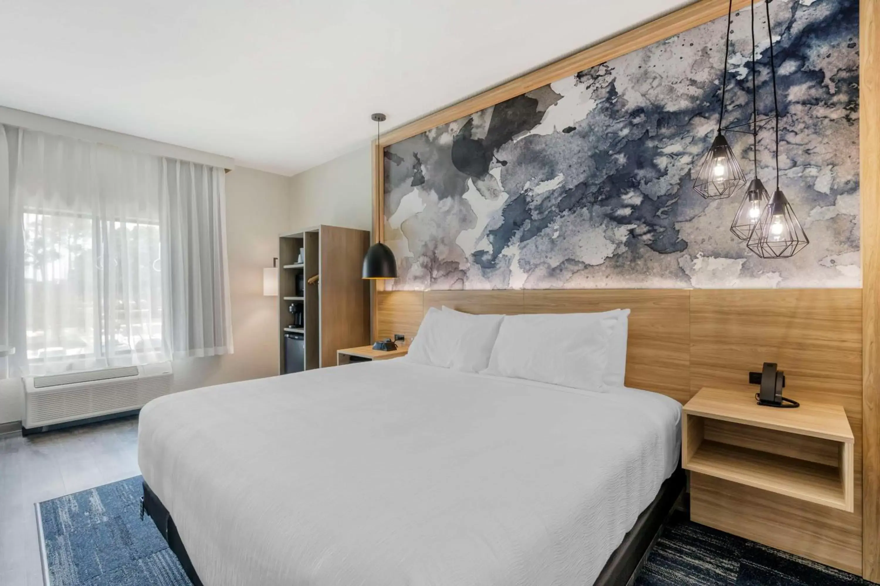 King Room with Bath Tub - Mobility Accessible in Best Western Plus Winter Haven Inn & Suites King Room with Bath Tub - Mobility Accessible in Best Western Plus Winter Haven Inn & Suites