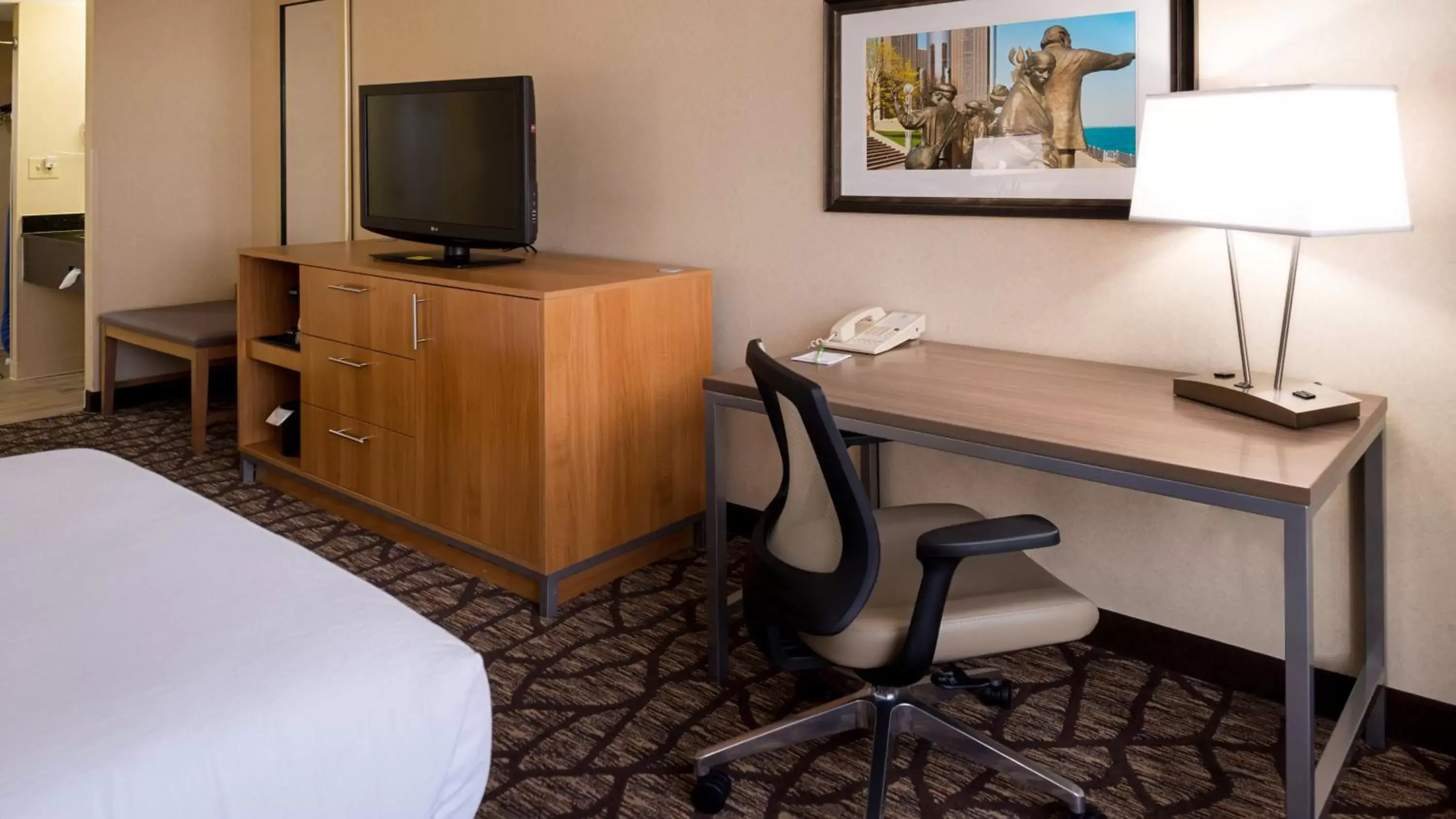 Standard Double Room with Two Double Beds in Holiday Inn Hotel & Suites Warren by IHG Standard Double Room with Two Double Beds in Holiday Inn Hotel & Suites Warren by IHG