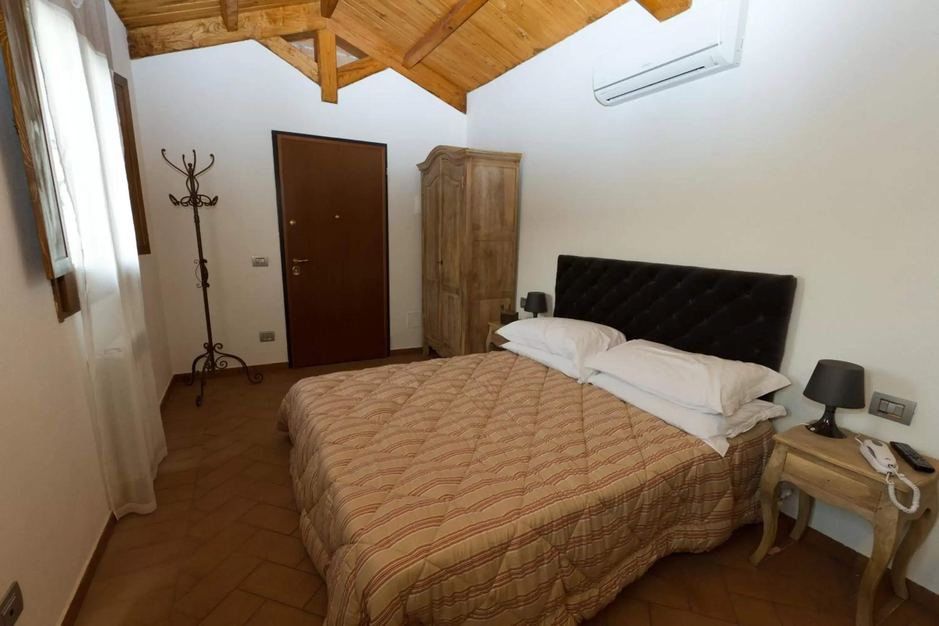 Double or Twin Room in Il Casale Del Giglio Double or Twin Room in Il Casale Del Giglio