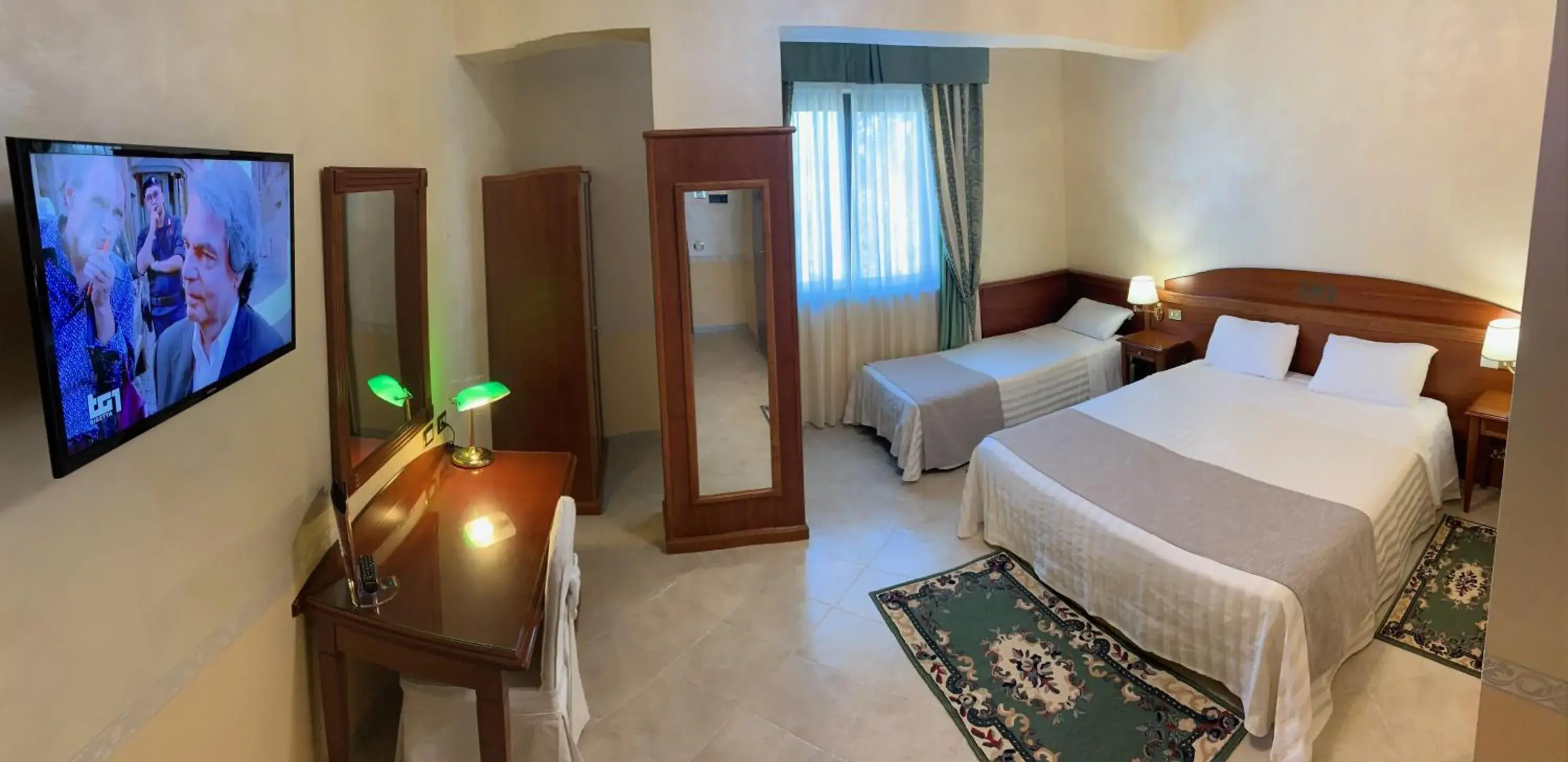 Superior Triple Room - single occupancy in Hotel Ristorante Al Boschetto Superior Triple Room - single occupancy in Hotel Ristorante Al Boschetto