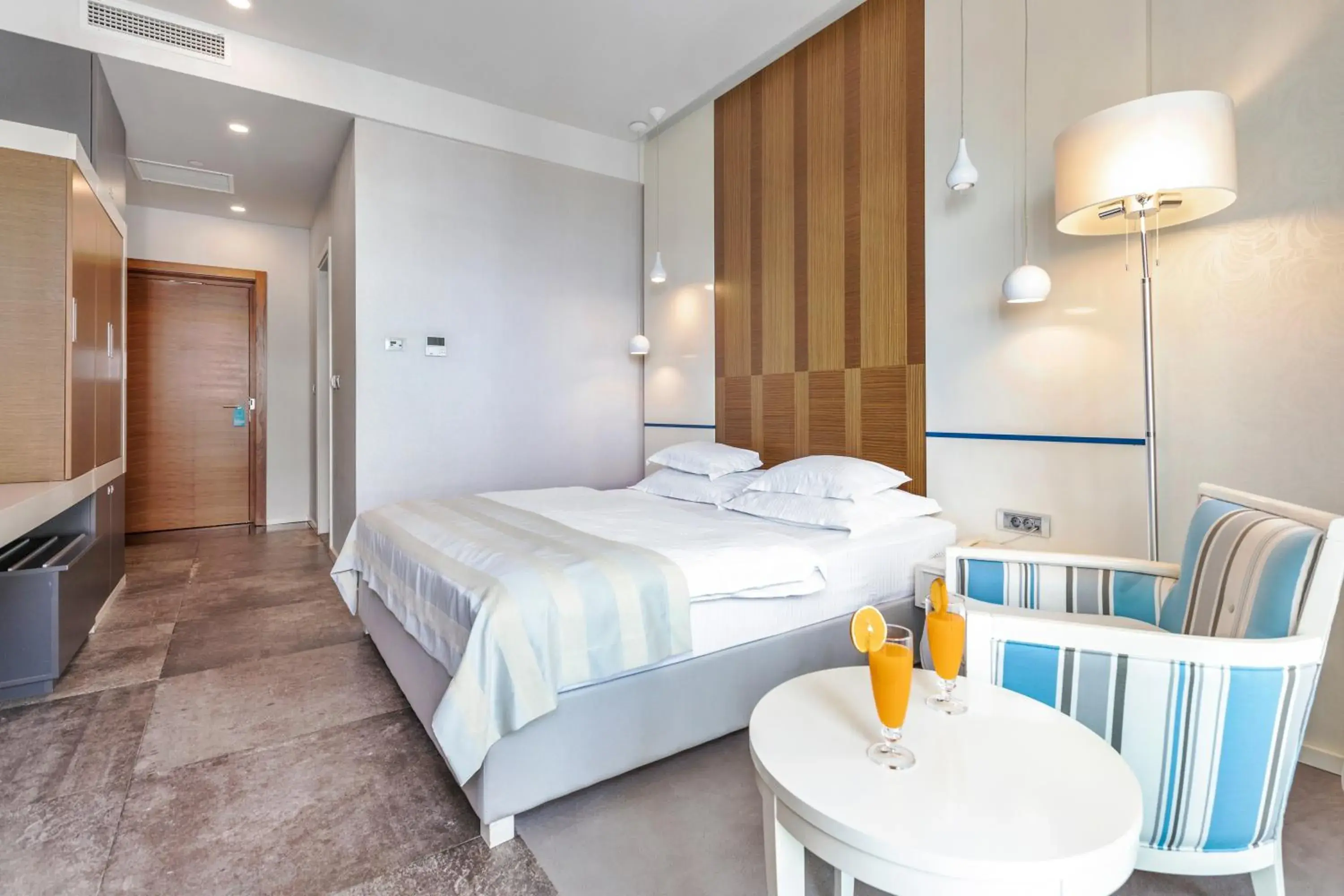 Family Room with Balcony and Sea View in Hotel Bracera Family Room with Balcony and Sea View in Hotel Bracera