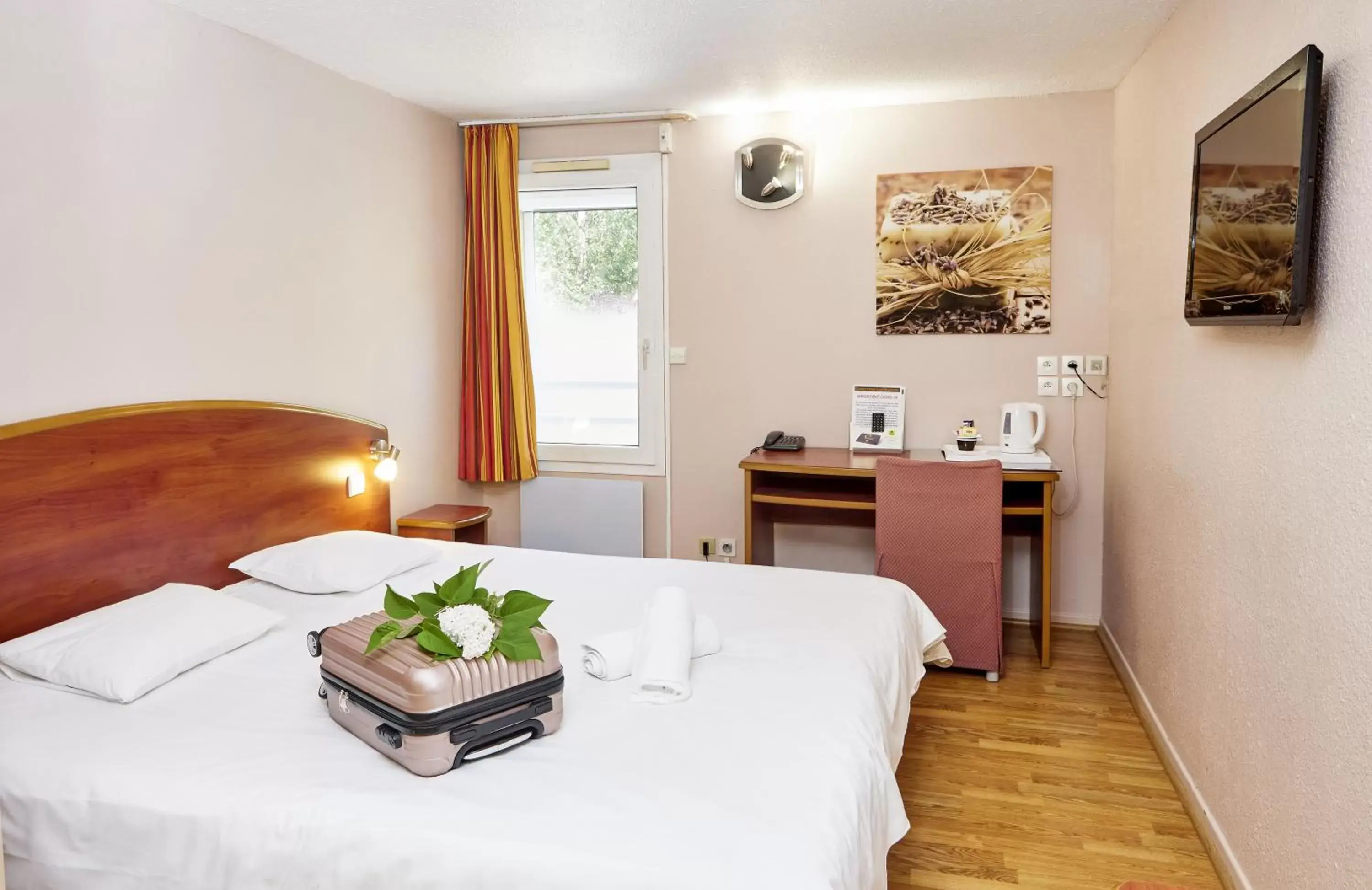 Single Room in Logis Bagatelle - 51530 Dizy Single Room in Logis Bagatelle - 51530 Dizy