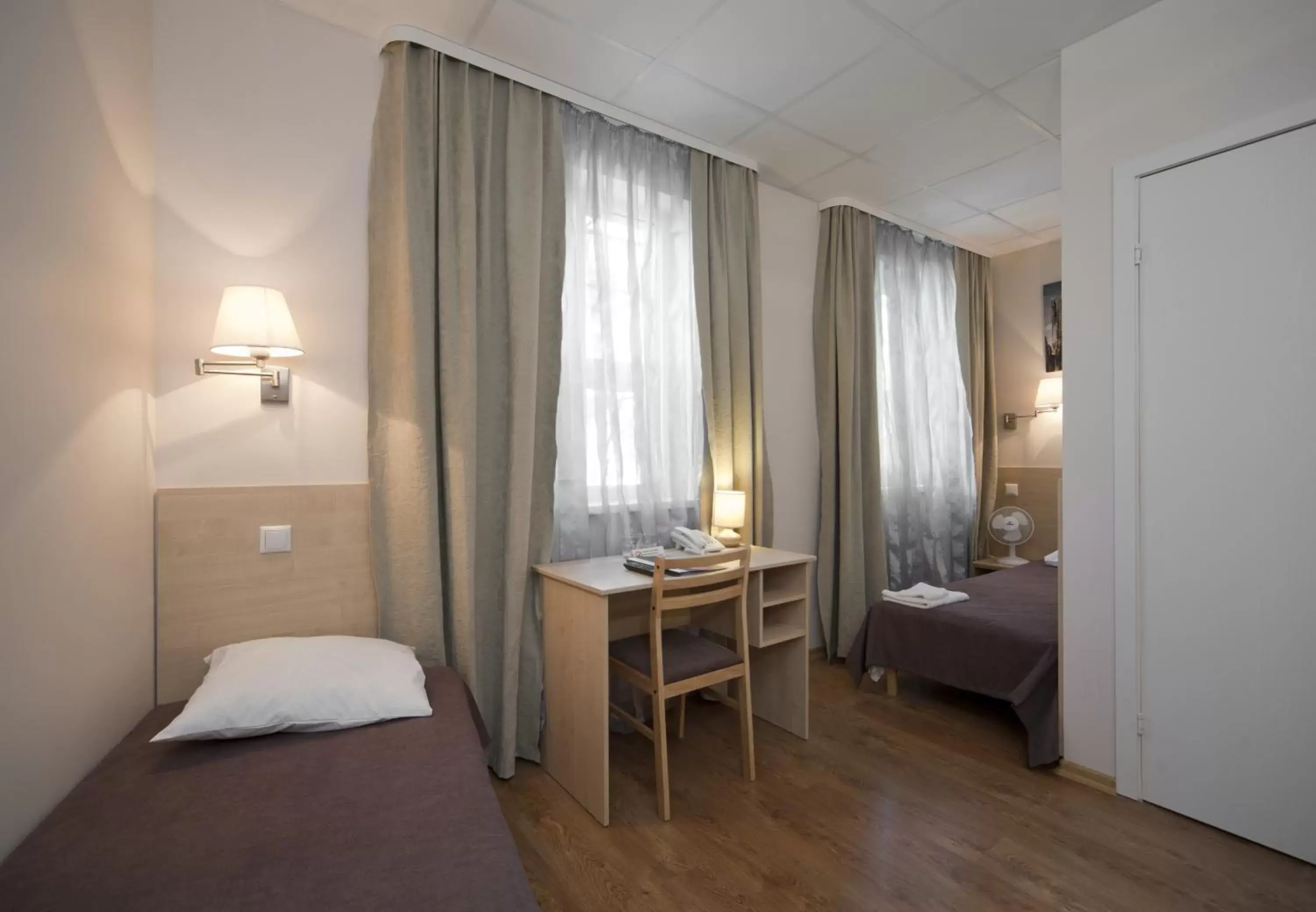 Twin Room in Hotel BEST with FREE PARKING Twin Room in Hotel BEST with FREE PARKING