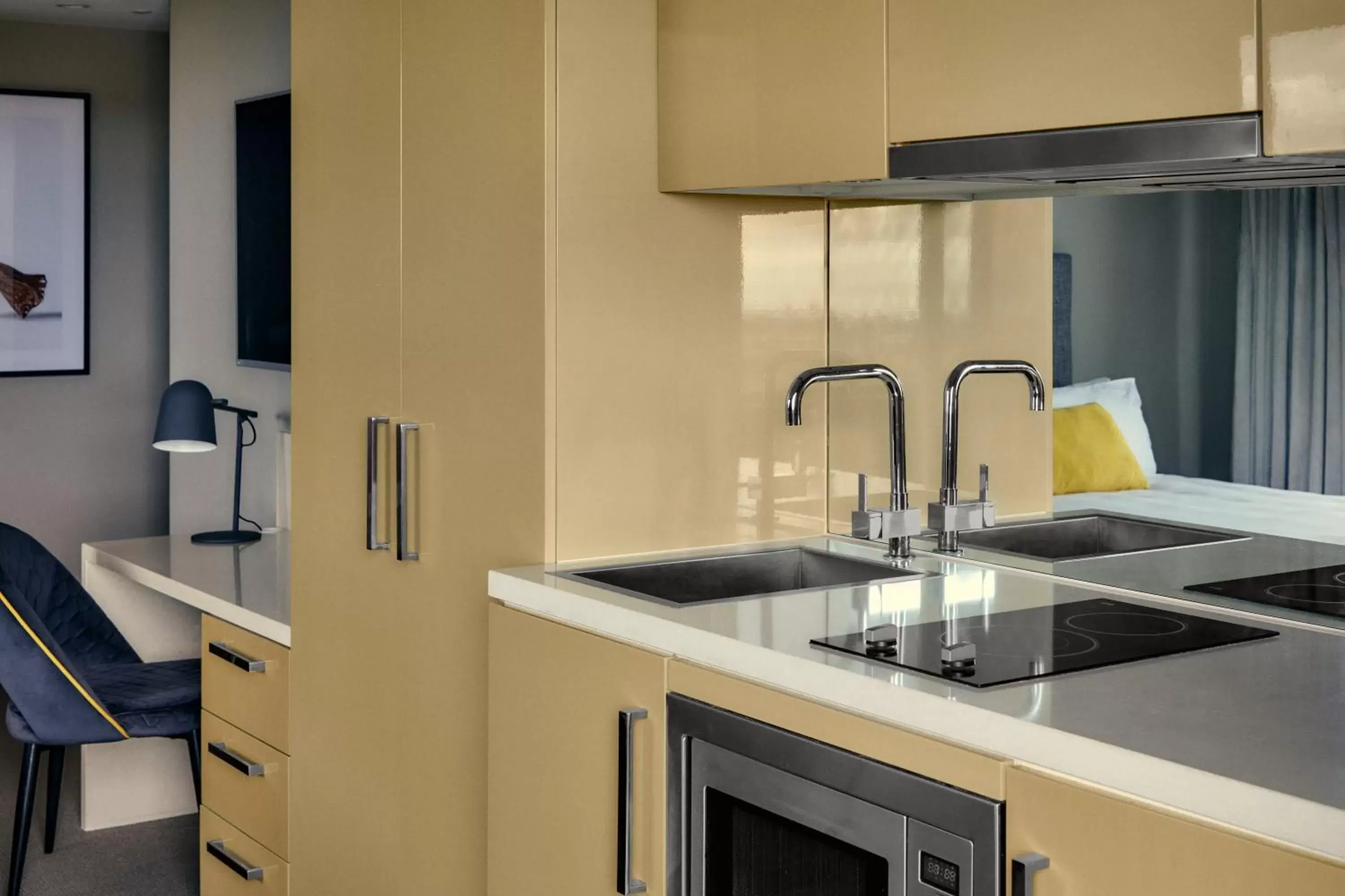 Deluxe Twin Room with Balcony in The Kinson Deluxe Twin Room with Balcony in The Kinson