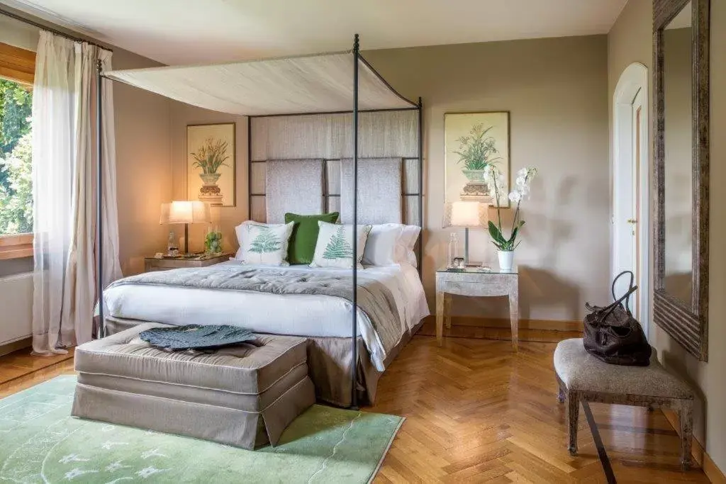 Suite in L'Albereta Relais & Chateaux Suite in L'Albereta Relais & Chateaux