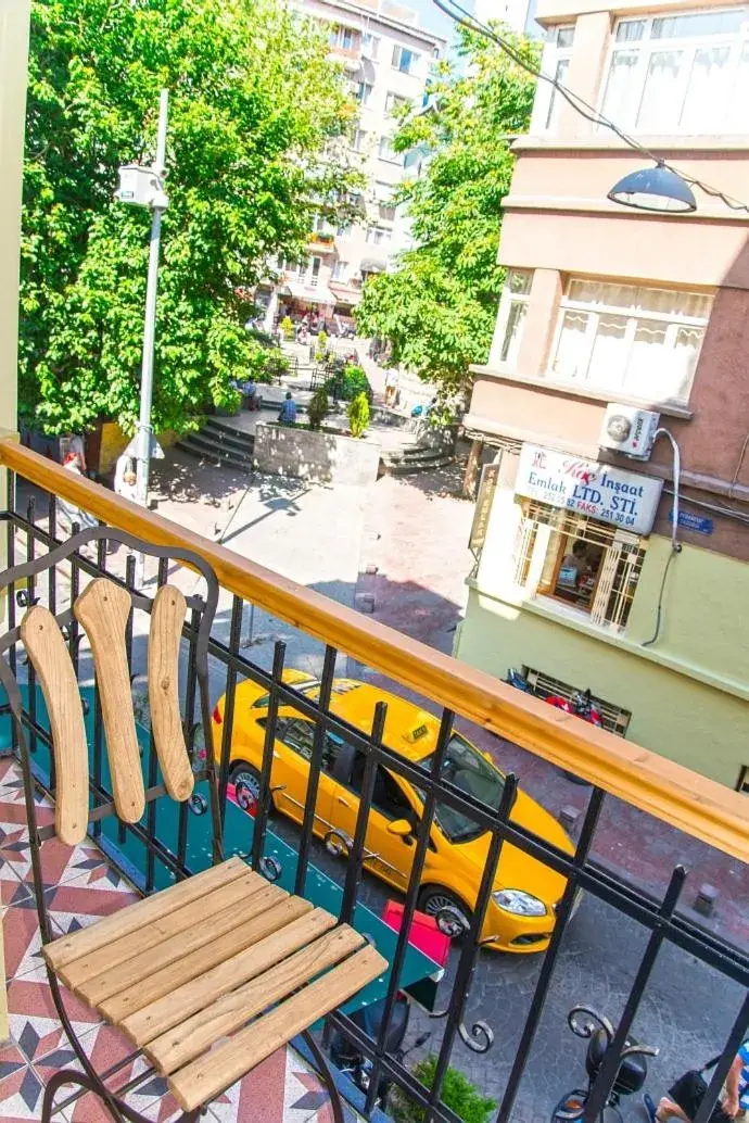 Standard Double Room with Balcony in MySuite Istanbul Cihangir Standard Double Room with Balcony in MySuite Istanbul Cihangir