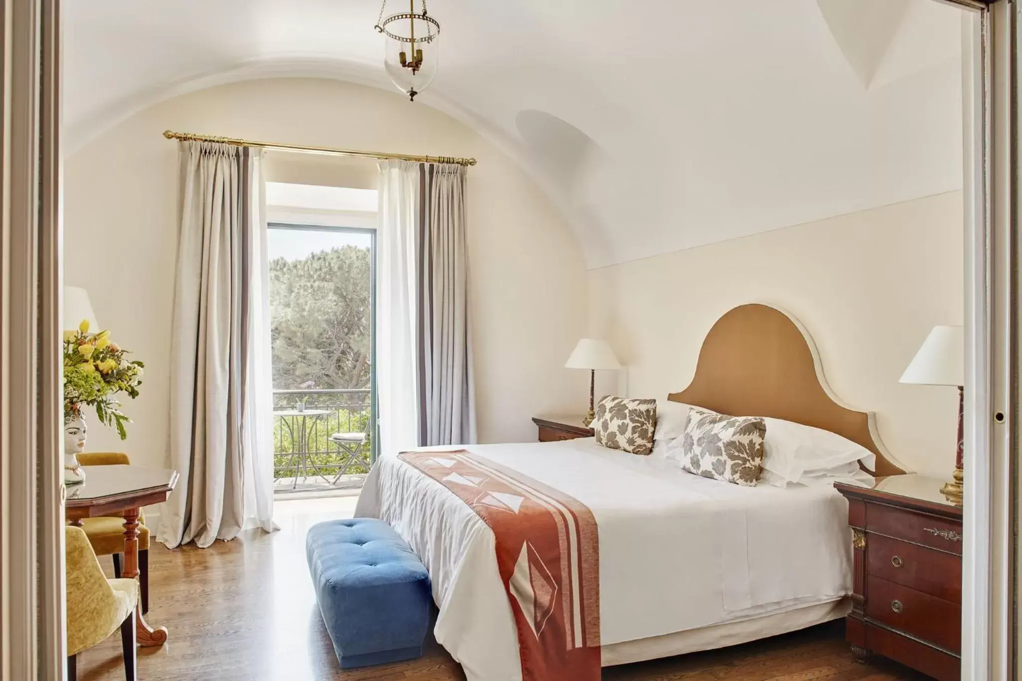 Deluxe Suite with with Balcony or Terrace and Sea View in Grand Hotel Timeo, A Belmond Hotel, Taormina Deluxe Suite with with Balcony or Terrace and Sea View in Grand Hotel Timeo, A Belmond Hotel, Taormina