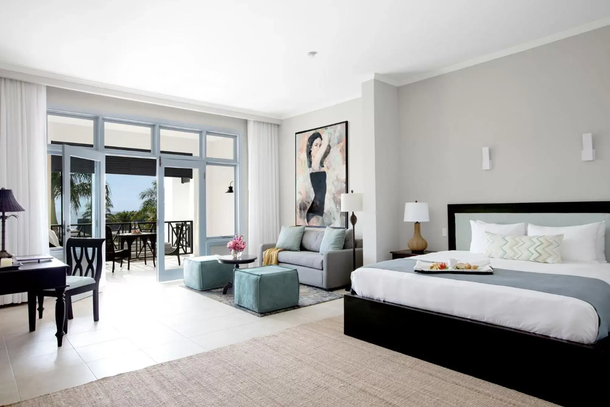 Deluxe Junior Suite in The Cliff Hotel Deluxe Junior Suite in The Cliff Hotel