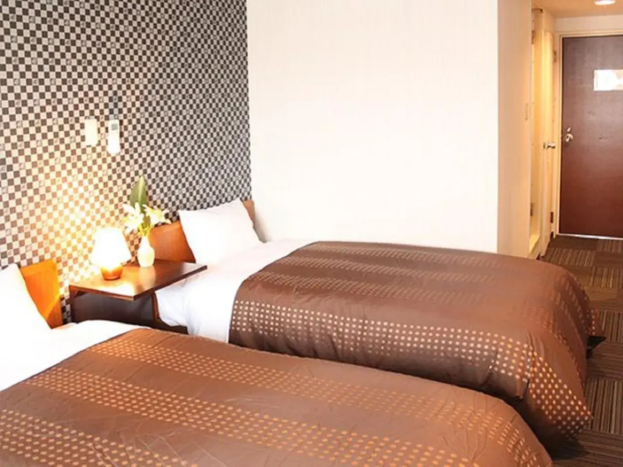 Twin Room - single occupancy - Smoking in HOTEL LiVEMAX BUDGET Tokyo Hamura Ekimae Twin Room - single occupancy - Smoking in HOTEL LiVEMAX BUDGET Tokyo Hamura Ekimae