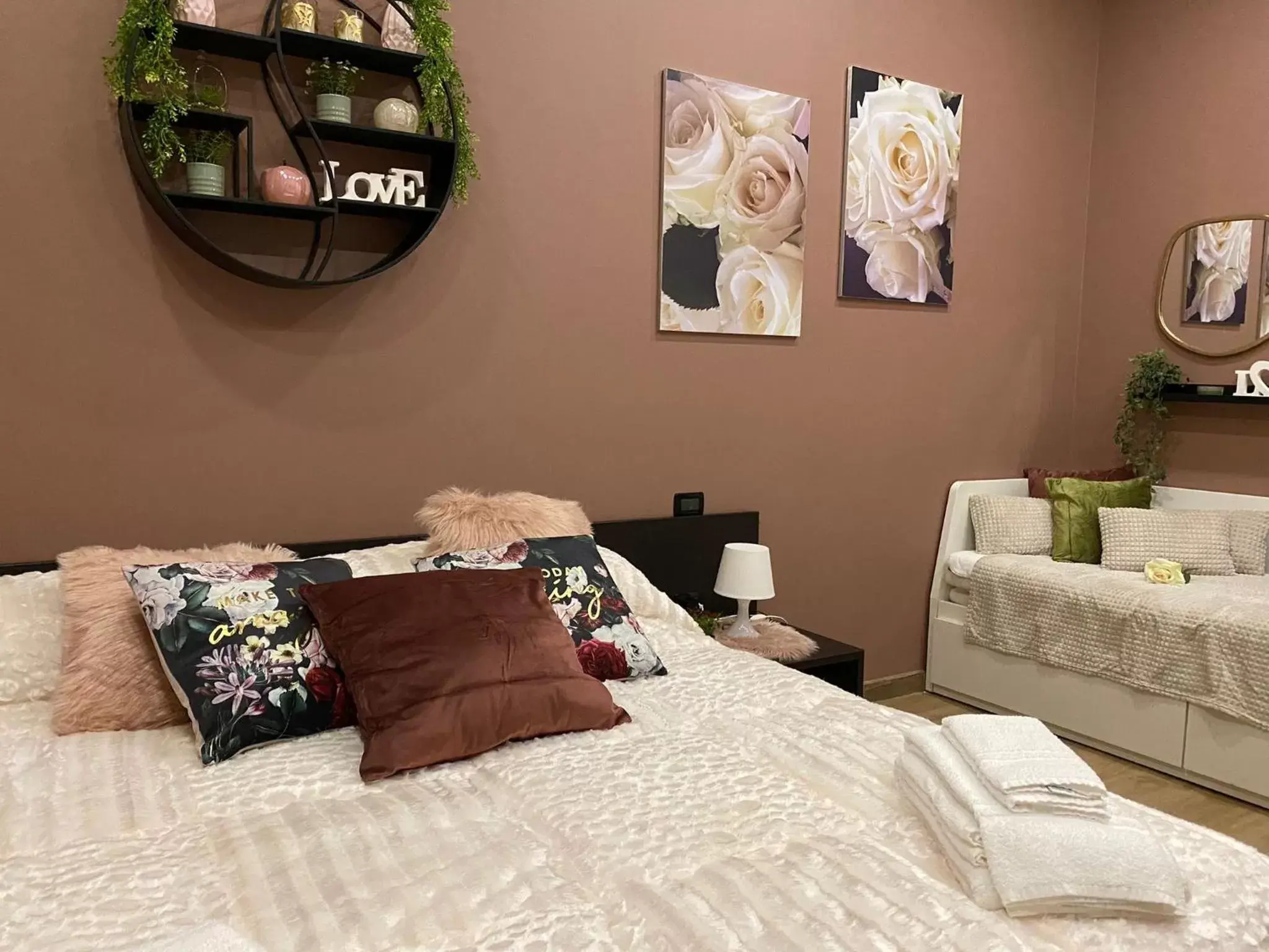 Via Piave 82 Via Piave 82