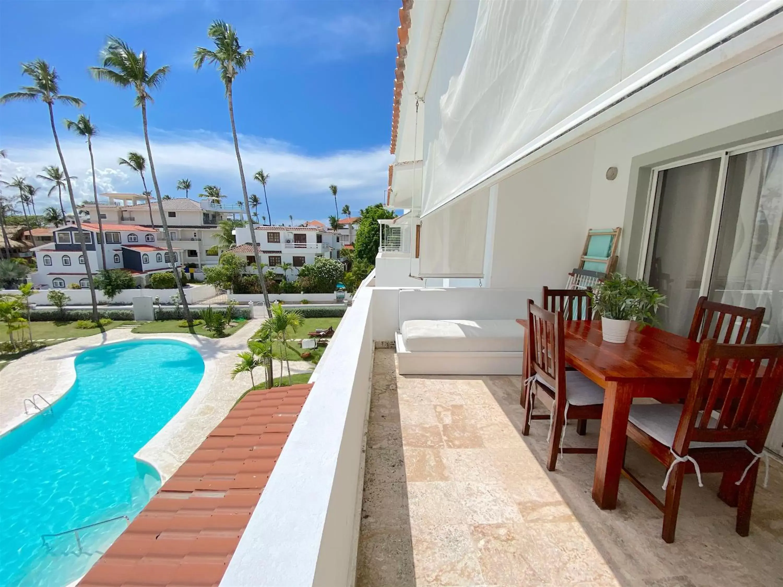 Executive Suite in LOS CORALES VILLAS and SUITES - BEACH CLUB, SPA, RESTAURANTS Executive Suite in LOS CORALES VILLAS and SUITES - BEACH CLUB, SPA, RESTAURANTS