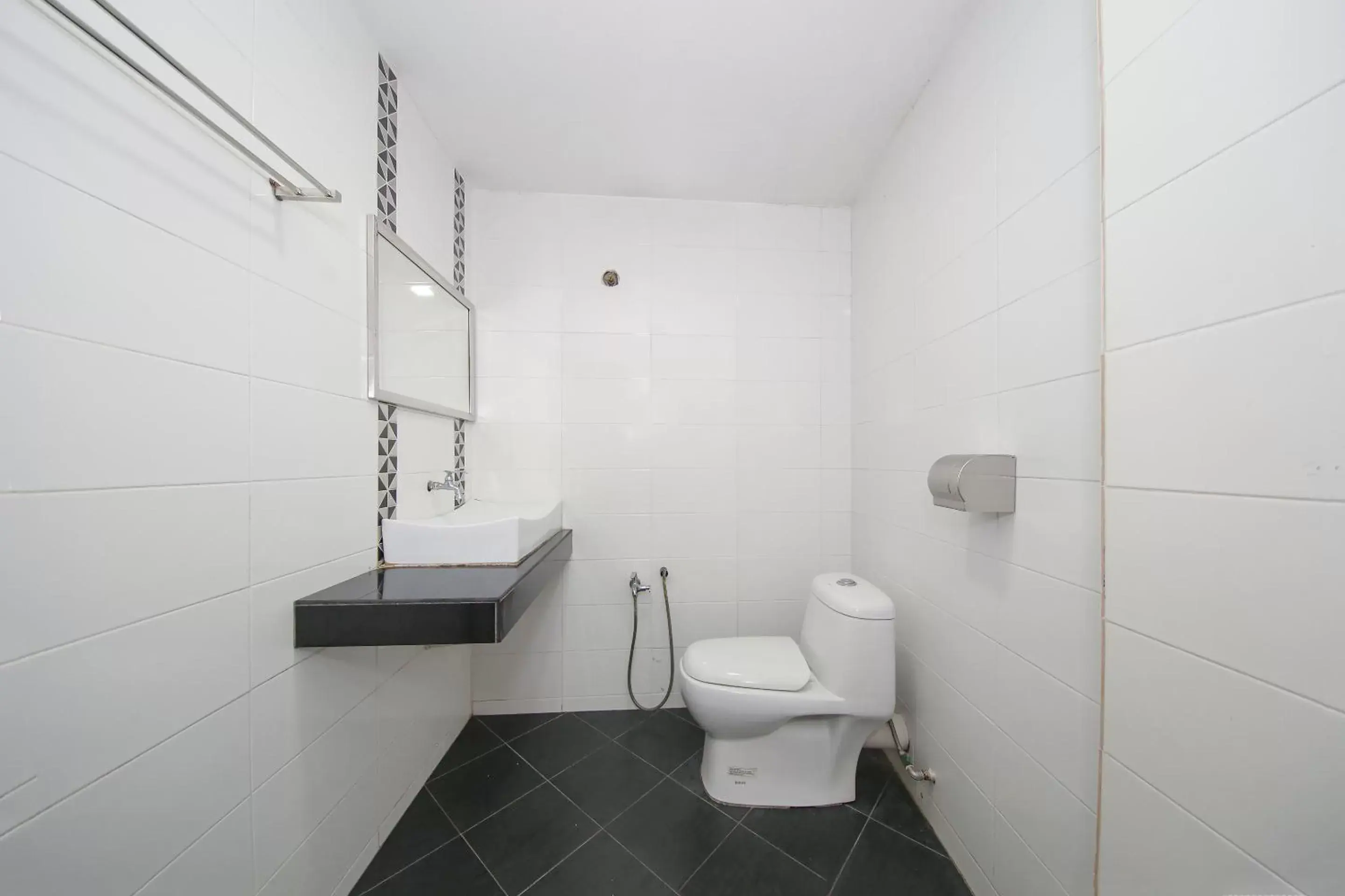 Deluxe Double Room in OYO 89650 Inn Hotel Deluxe Double Room in OYO 89650 Inn Hotel