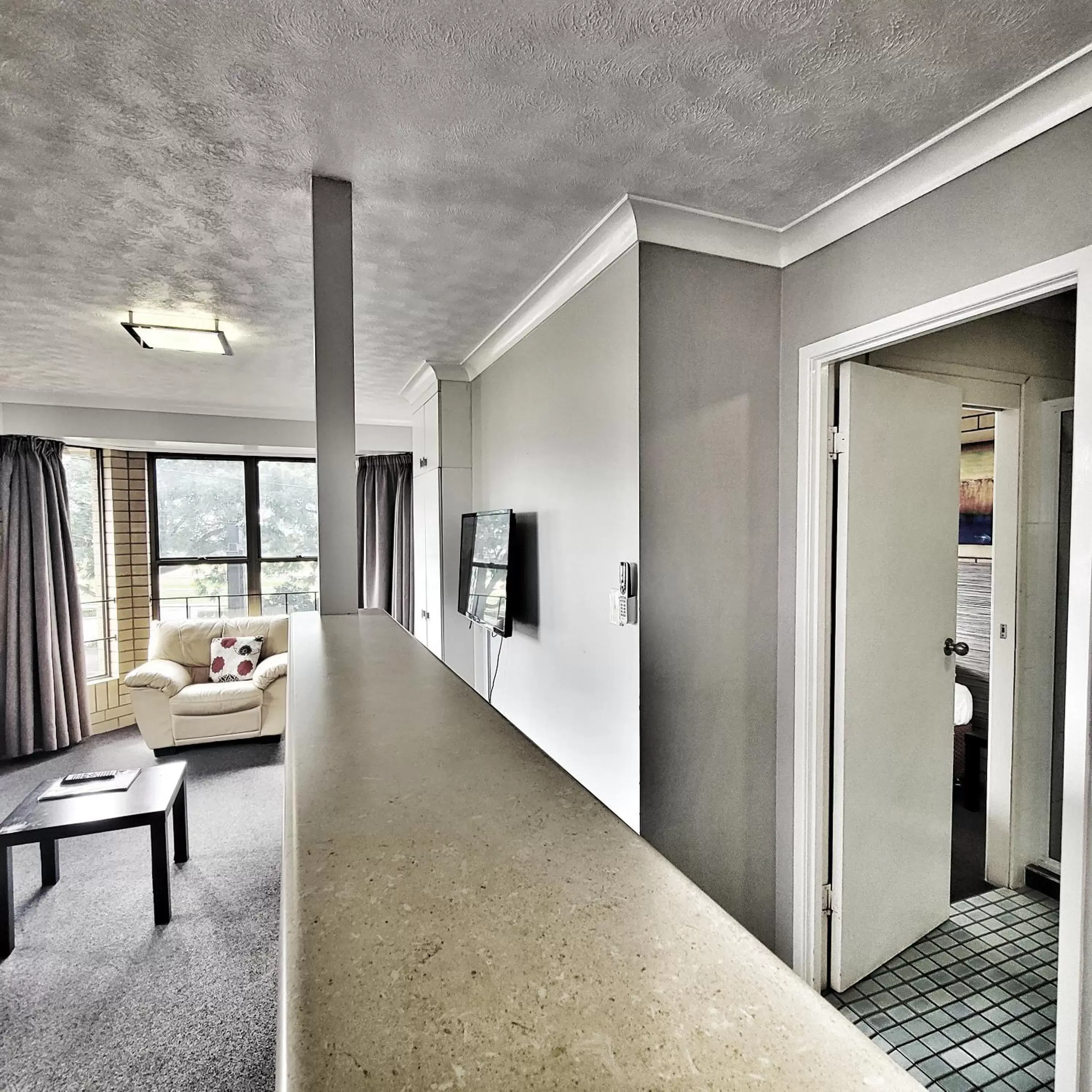 Deluxe Twin Room in Raceview Motor Inn Deluxe Twin Room in Raceview Motor Inn