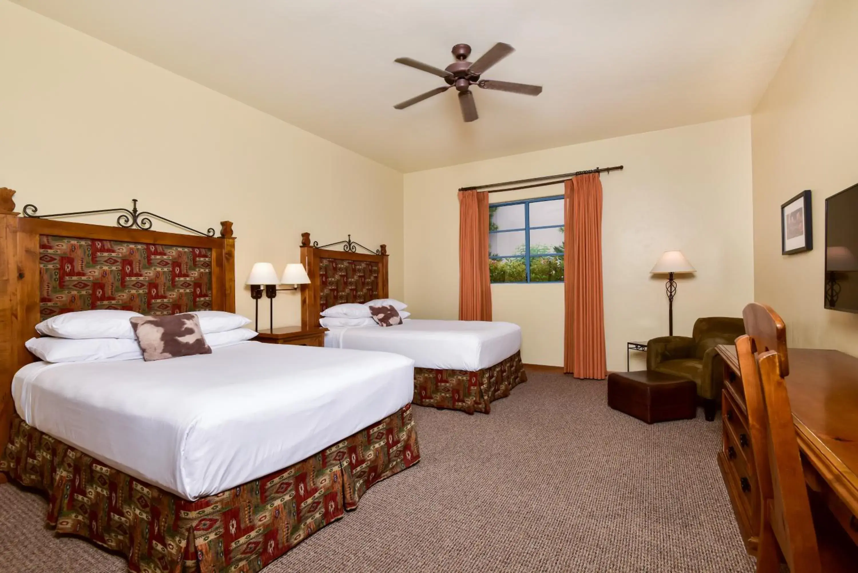 Queen Room with Two Queen Beds in Lodge On The Desert Queen Room with Two Queen Beds in Lodge On The Desert