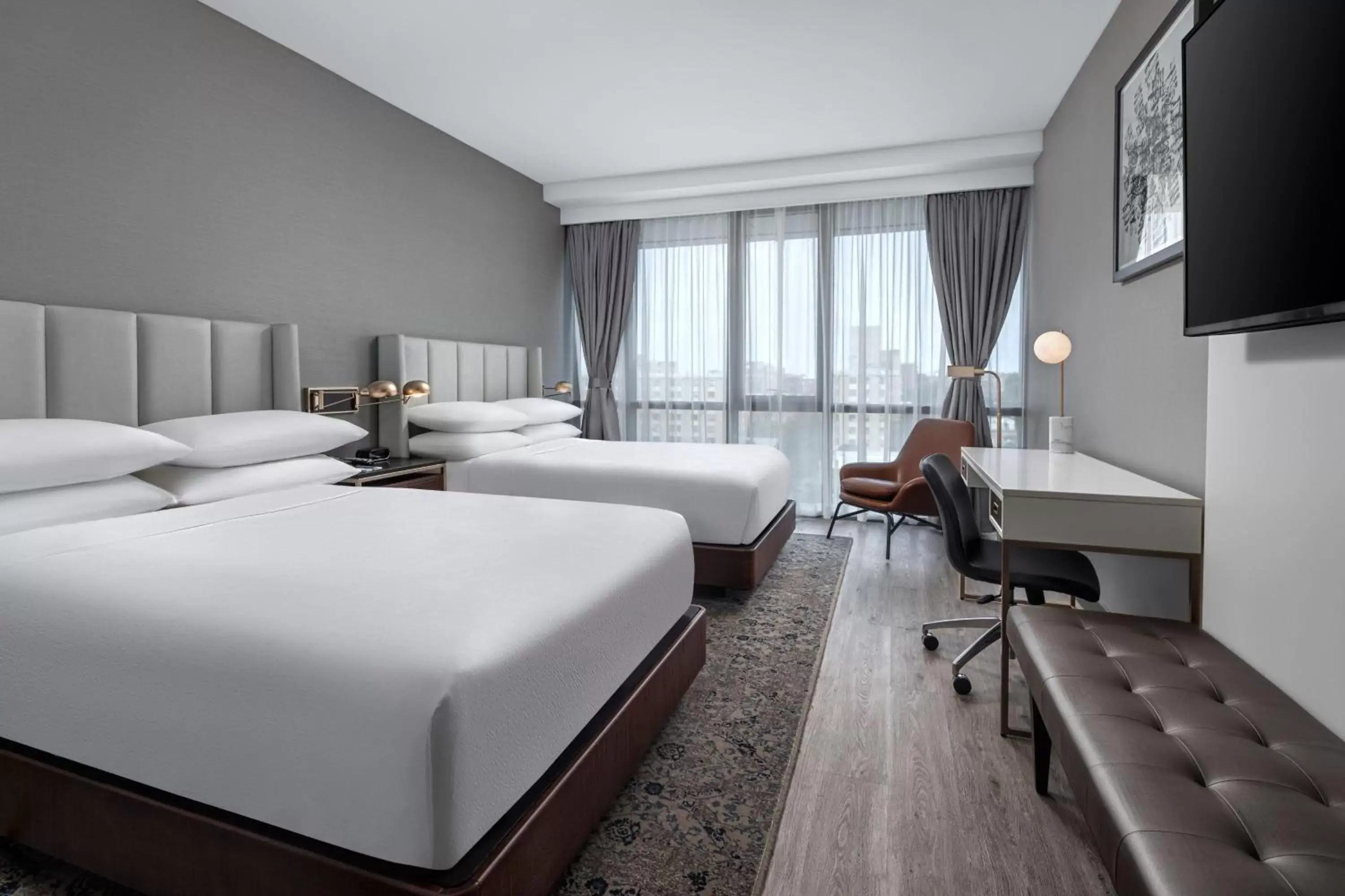 Traditional Double Room with Two Double Beds in Four Points by Sheraton Flushing Traditional Double Room with Two Double Beds in Four Points by Sheraton Flushing