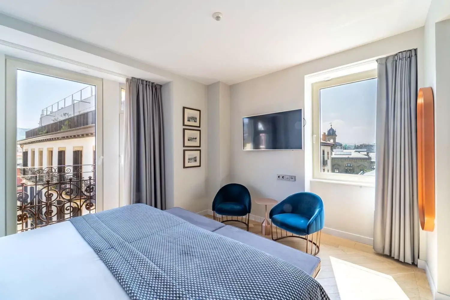 Doble Corner Historical in Lasala Plaza Hotel - Adults Only Doble Corner Historical in Lasala Plaza Hotel - Adults Only