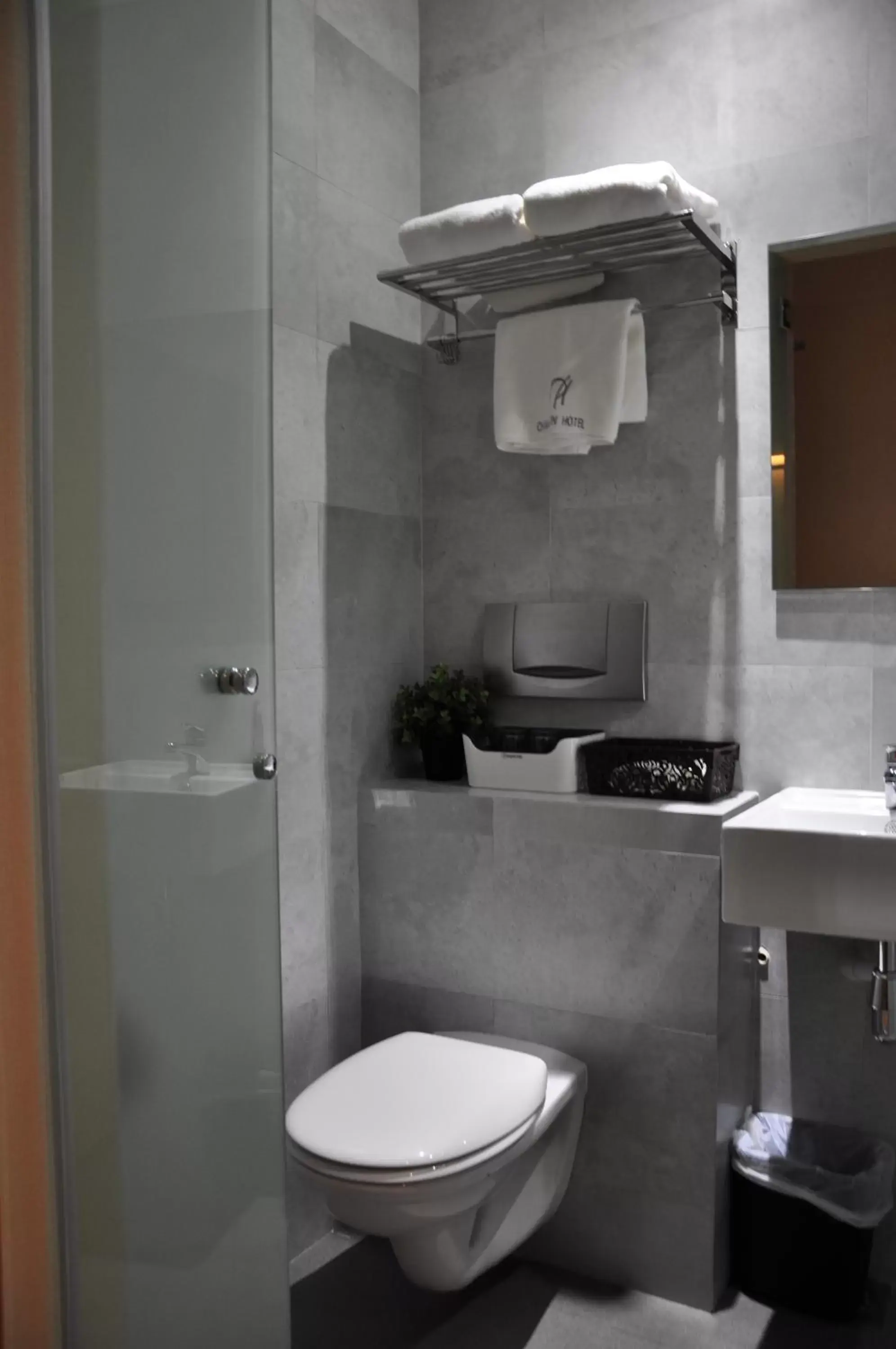 Deluxe Twin Room with Window in Champion Hotel Deluxe Twin Room with Window in Champion Hotel