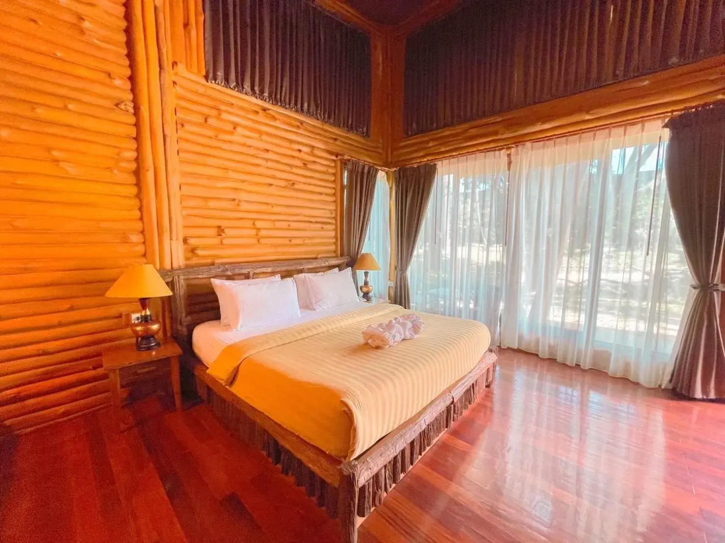 Teak Double Room in Blues River Resort Teak Double Room in Blues River Resort