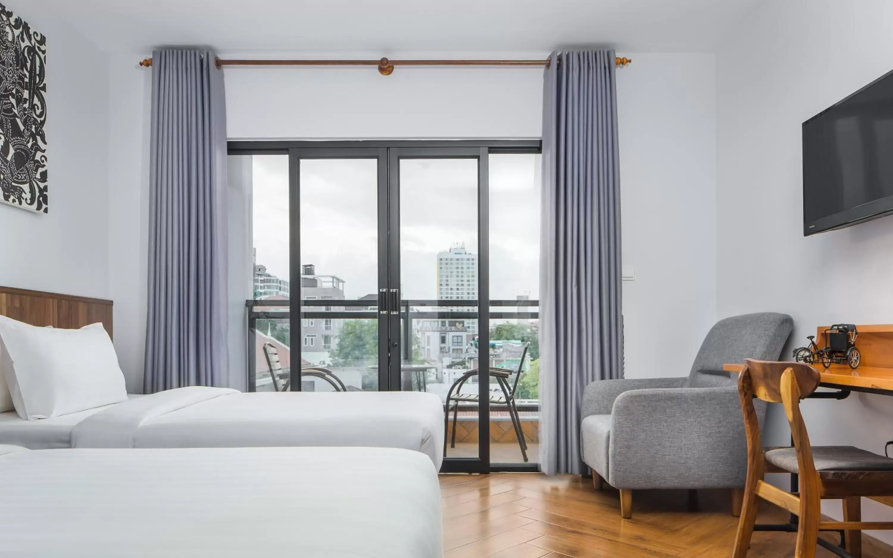 Deluxe Twin Room in Phnom Penh 51 Hotel & Residences Deluxe Twin Room in Phnom Penh 51 Hotel & Residences