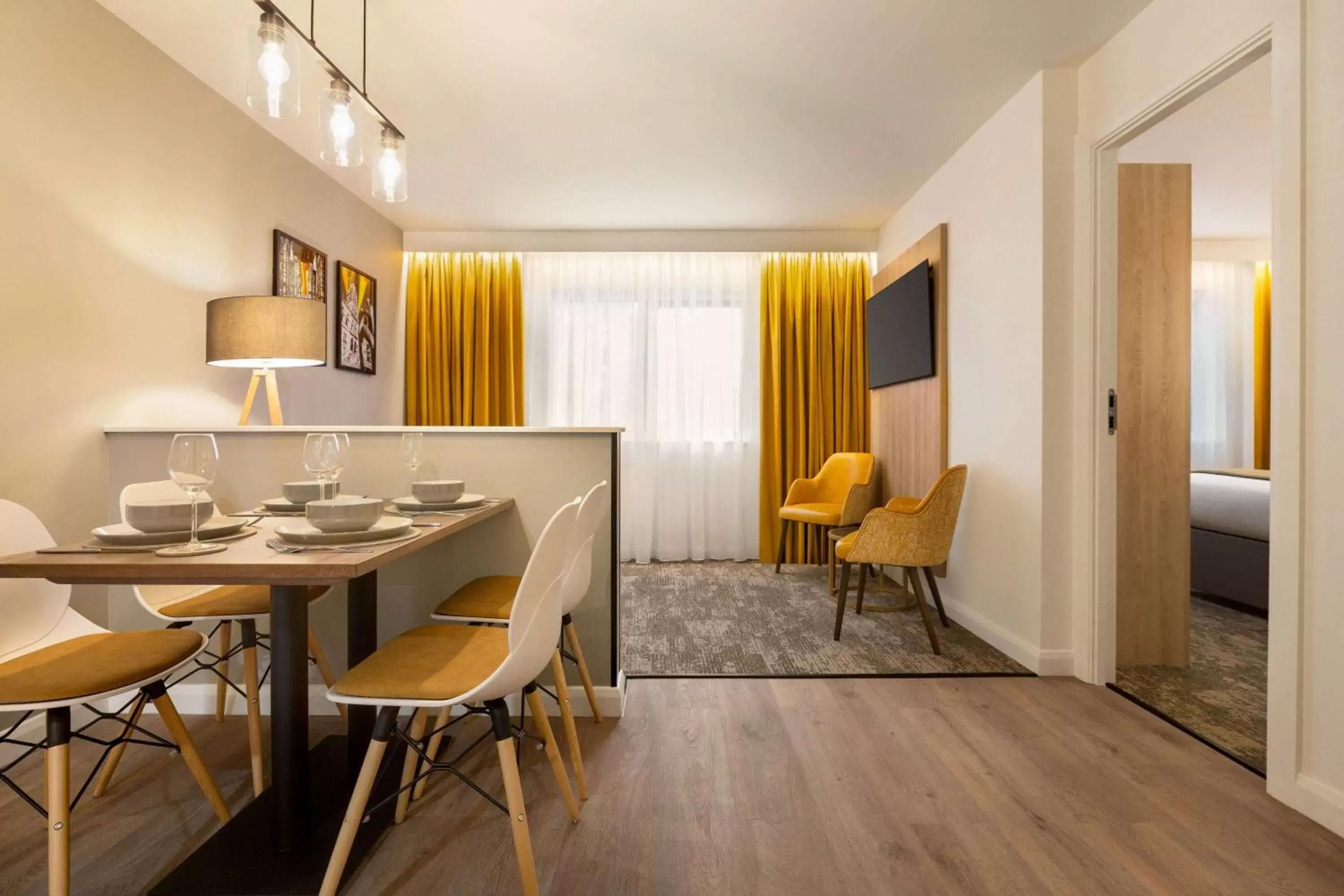 Two-Bedroom Apartment in Super 8 by Wyndham Chester East Two-Bedroom Apartment in Super 8 by Wyndham Chester East