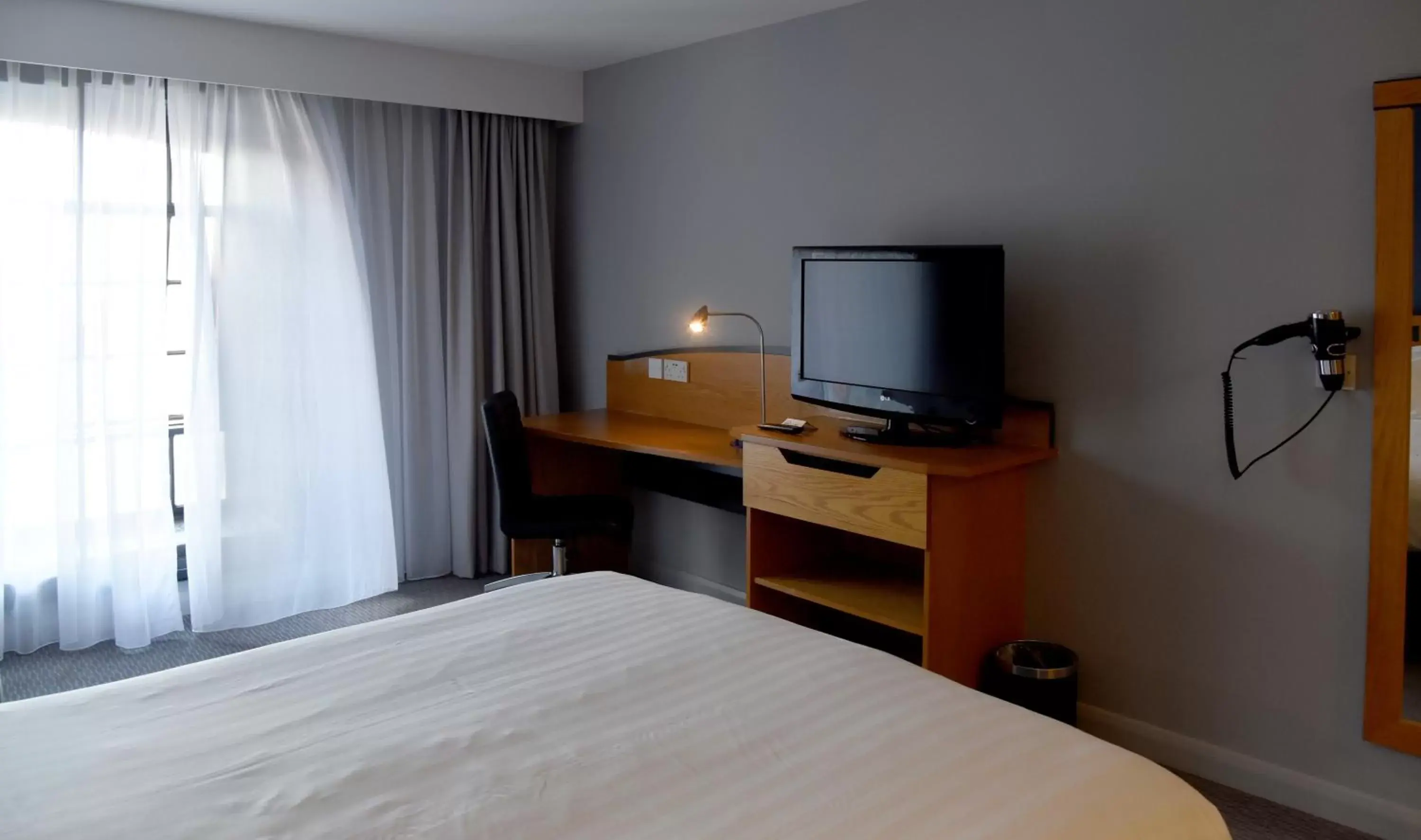 Standard Double Room with Dock View and Free Hot Breakfast in Holiday Inn Express Liverpool-Albert Dock by IHG Standard Double Room with Dock View and Free Hot Breakfast in Holiday Inn Express Liverpool-Albert Dock by IHG