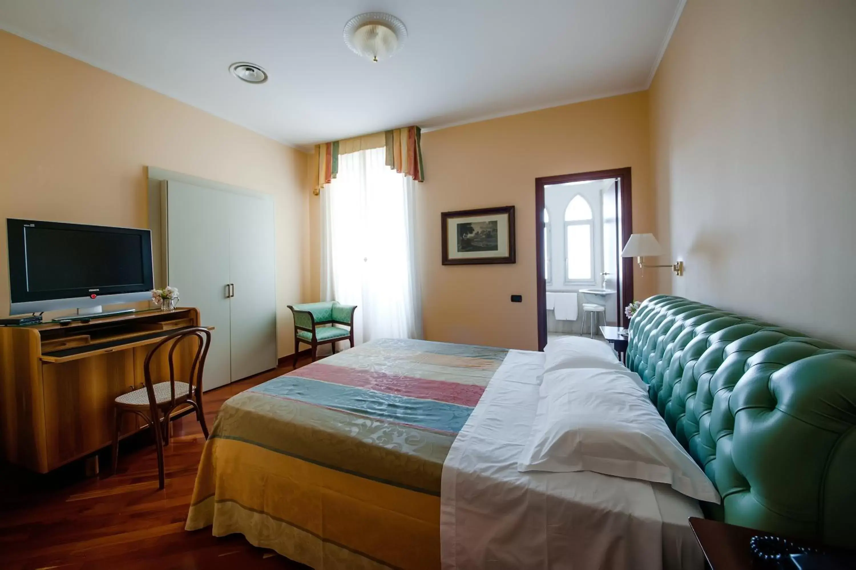 Classic Double Room in Hotel Villa Traiano Classic Double Room in Hotel Villa Traiano