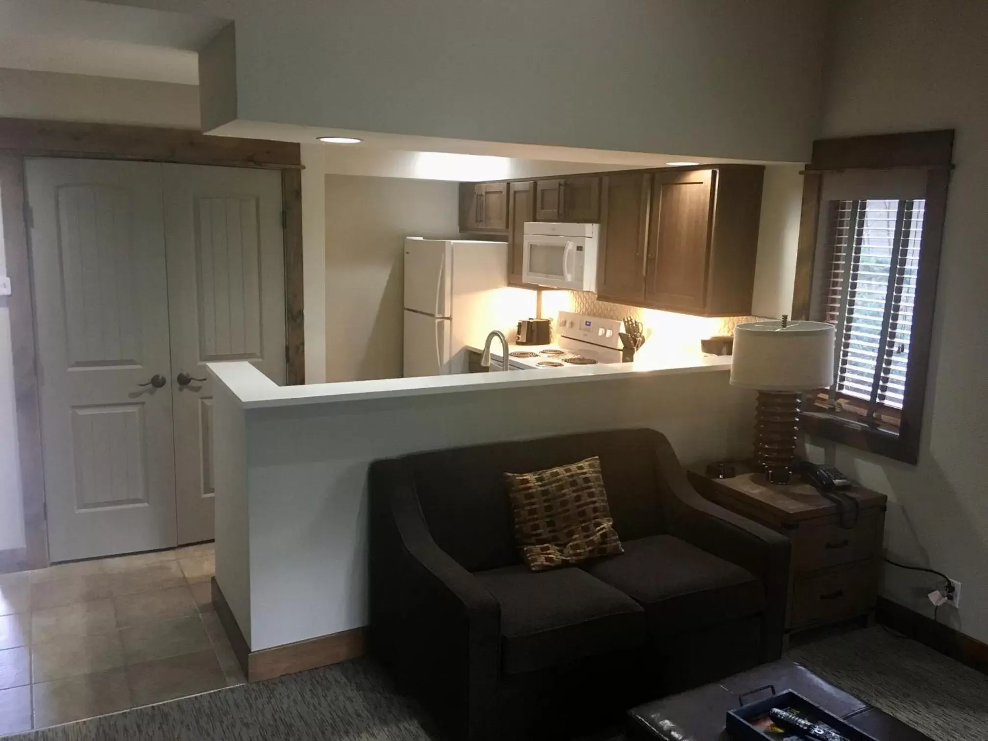 Queen Studio in The Pines at Sunriver Queen Studio in The Pines at Sunriver