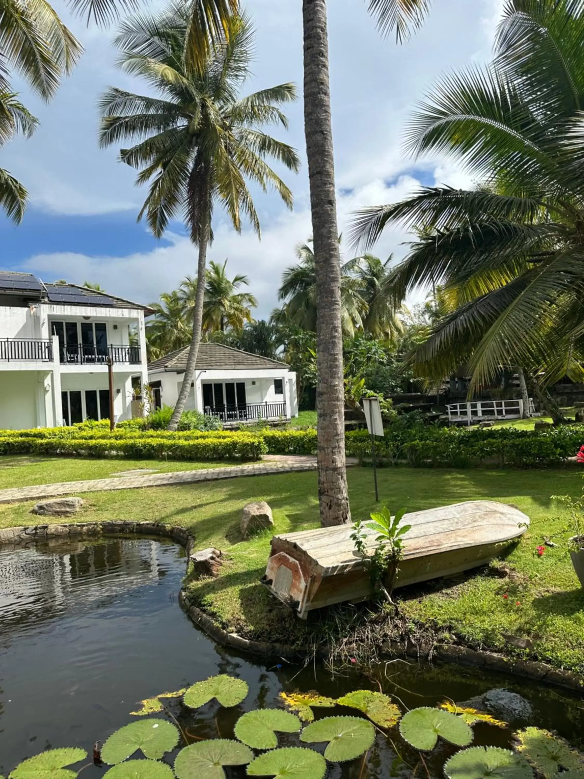 Triple Room with Garden View in Amaluna Resorts Triple Room with Garden View in Amaluna Resorts