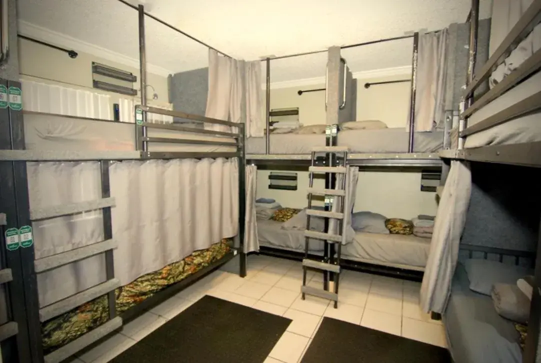 Single Bed in 10-Bed Dormitory Room in Sheridan Hostel Single Bed in 10-Bed Dormitory Room in Sheridan Hostel