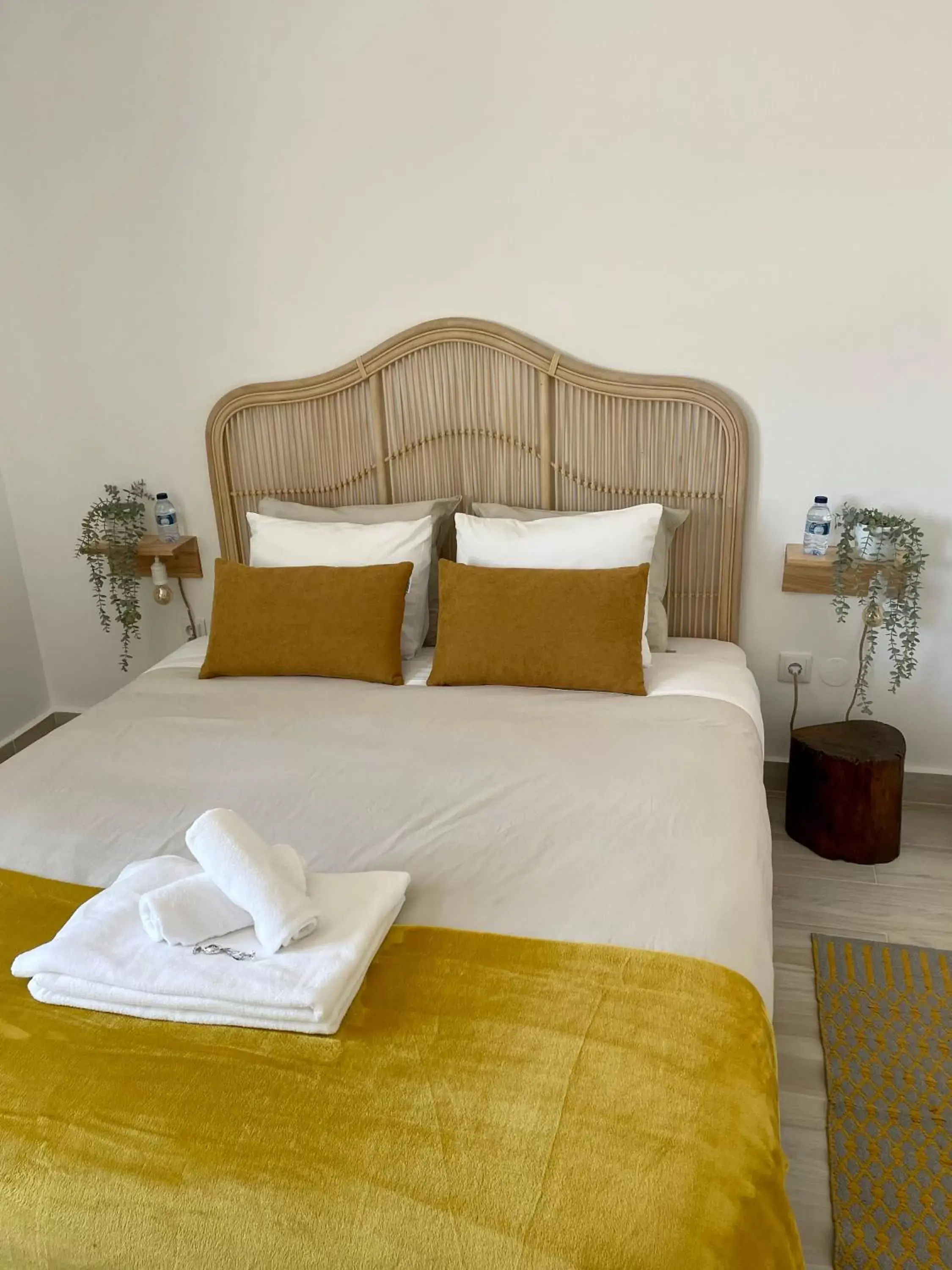 Deluxe Double Room in Galagana Charm House Deluxe Double Room in Galagana Charm House