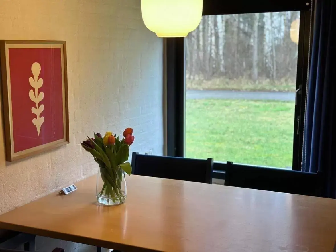 Family Room (2 Adults + 2 Children) in Kysthotellet Family Room (2 Adults + 2 Children) in Kysthotellet