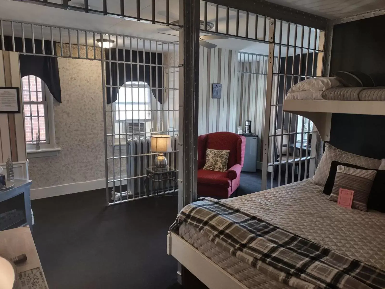 Superior Triple Room in The King George Inn Superior Triple Room in The King George Inn