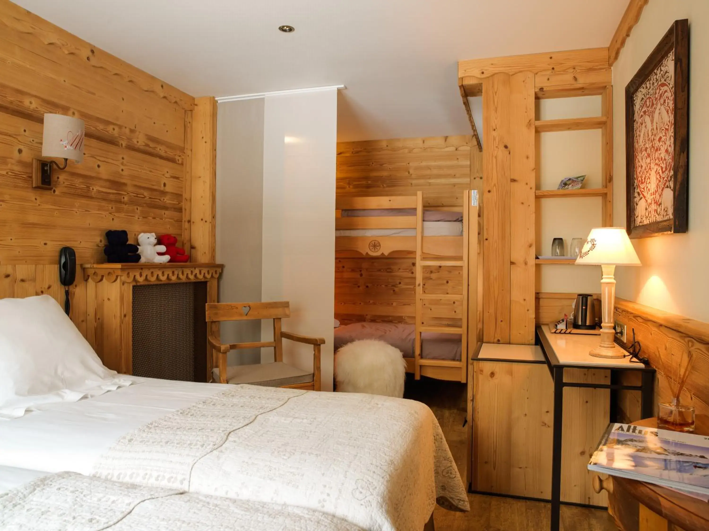 Standard Family Room in Auberge du Manoir Standard Family Room in Auberge du Manoir