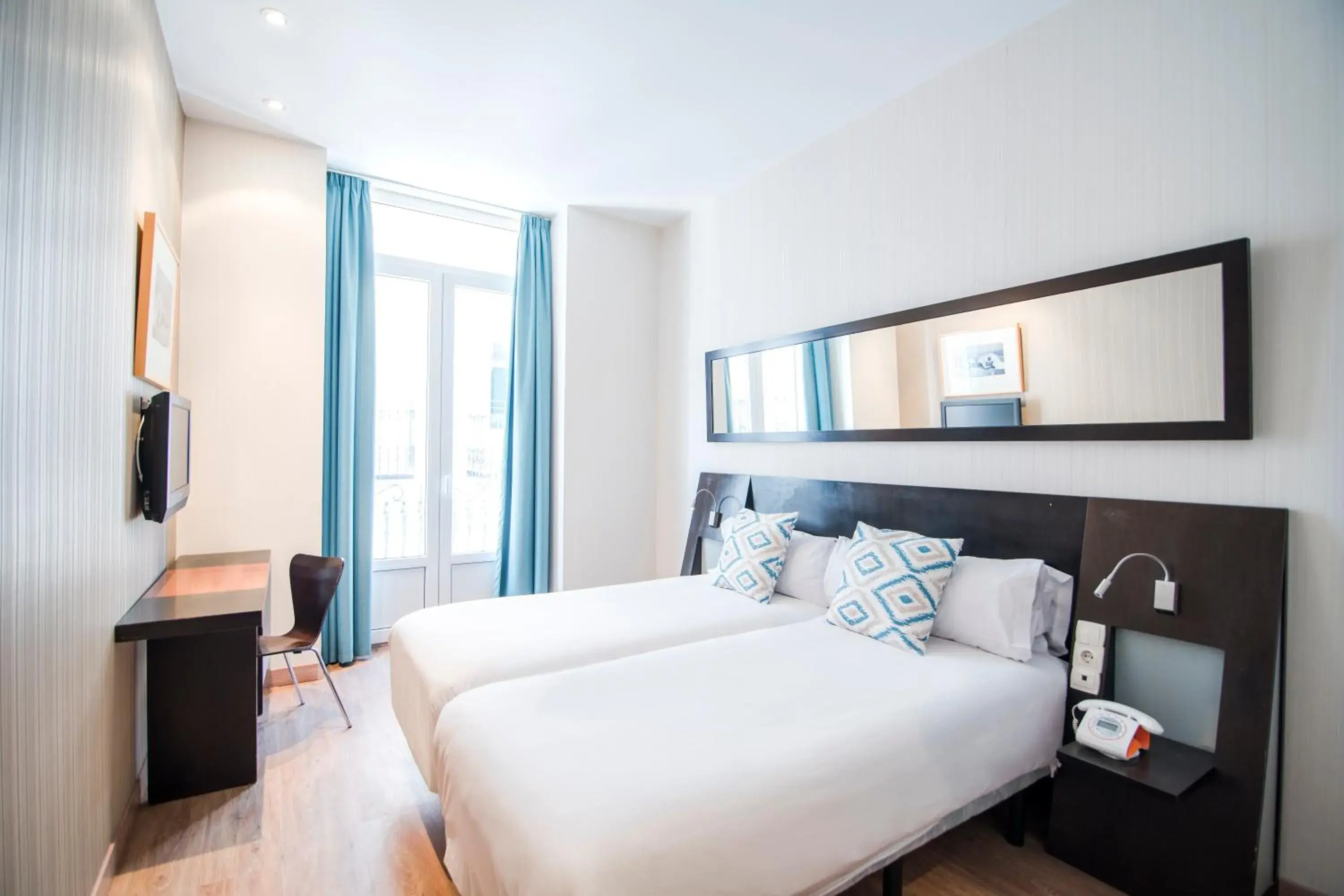 Double Room in Petit Palace Plaza de la Reina Double Room in Petit Palace Plaza de la Reina