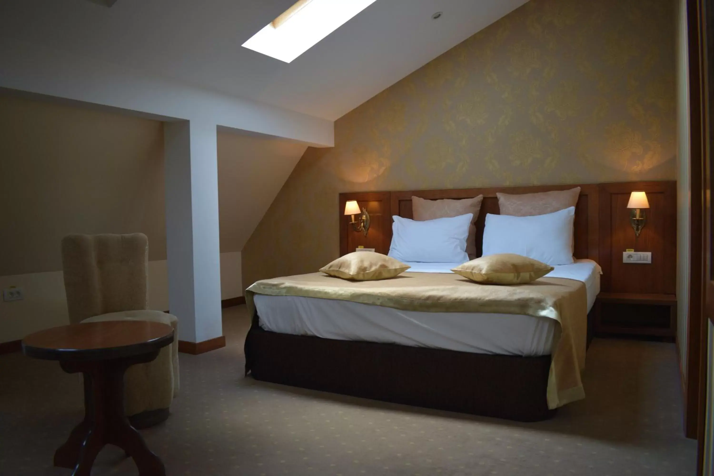 Attic Double Room in Hotel Gott Attic Double Room in Hotel Gott