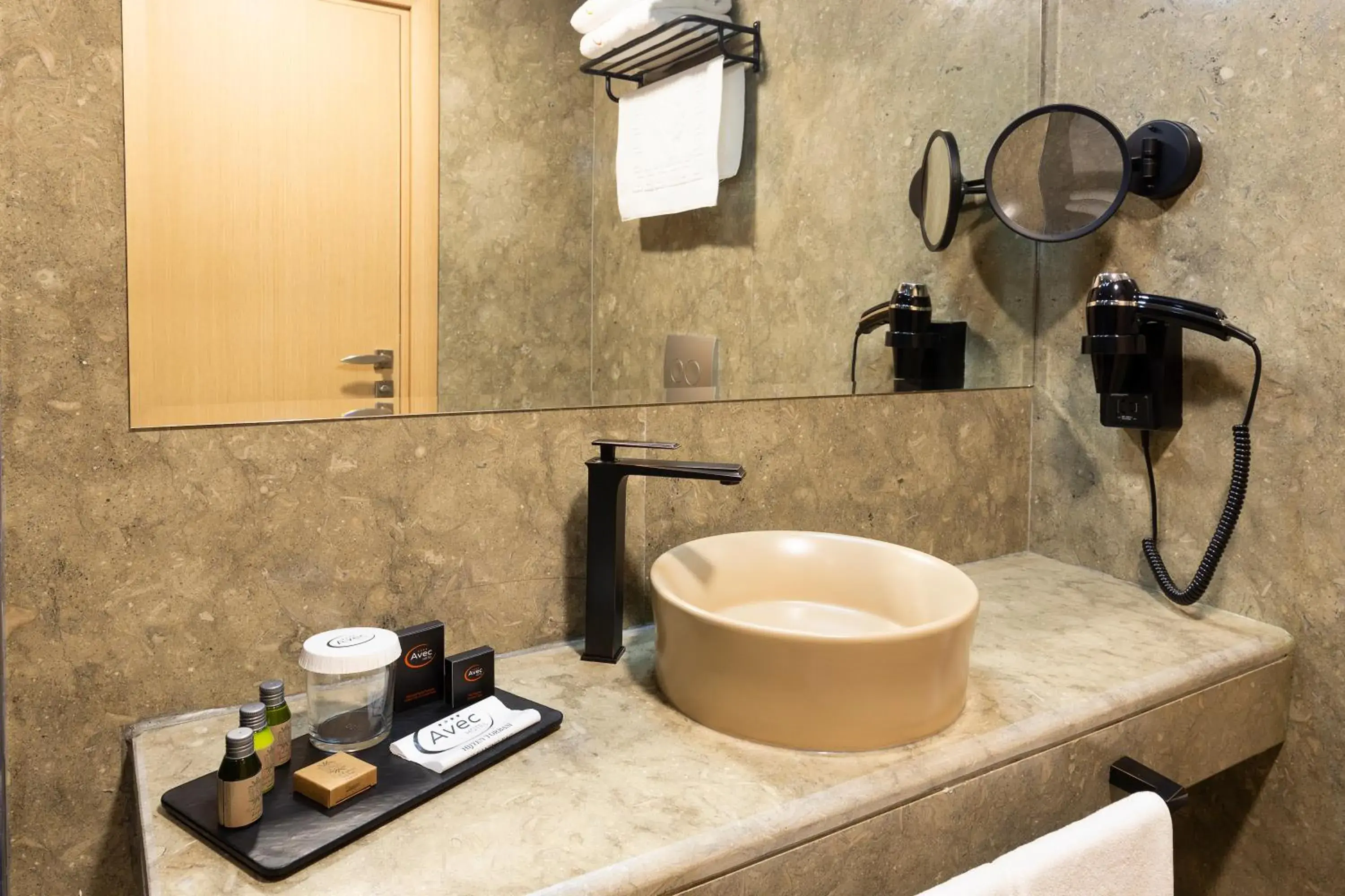 Corner Double Room in Avec Hotel Corner Double Room in Avec Hotel