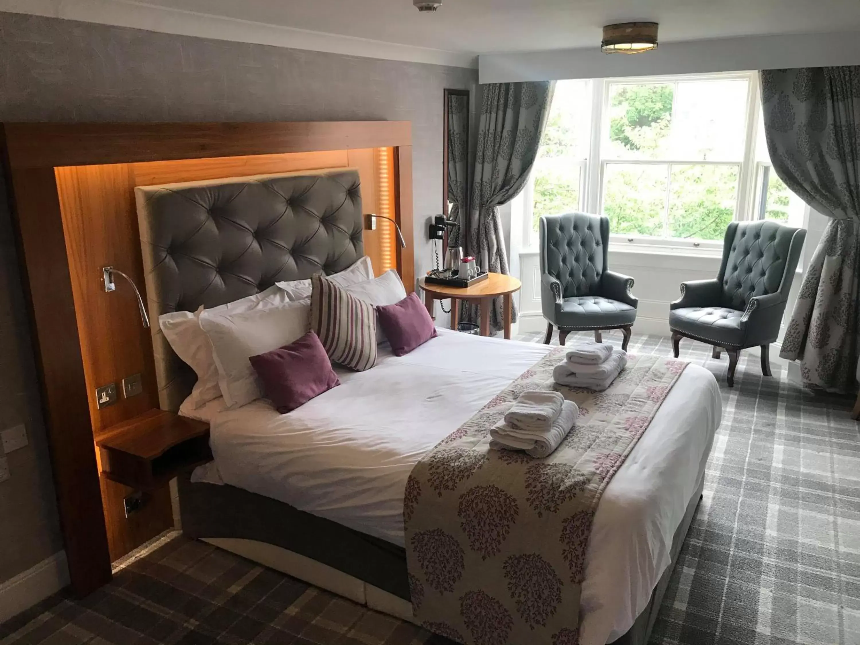 King Suite with Whirlpool in The Resolution Hotel King Suite with Whirlpool in The Resolution Hotel