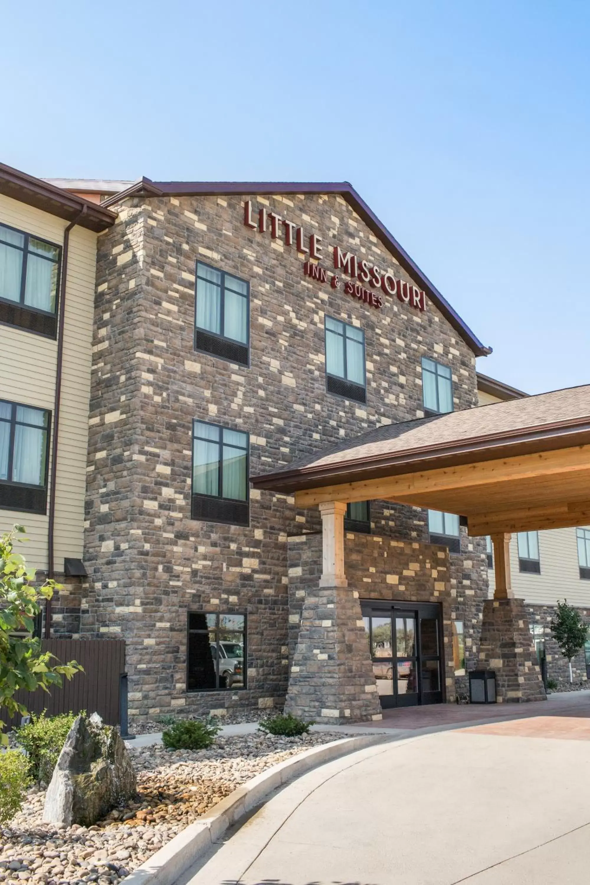 Little Missouri Inn & Suites Watford City Little Missouri Inn & Suites Watford City