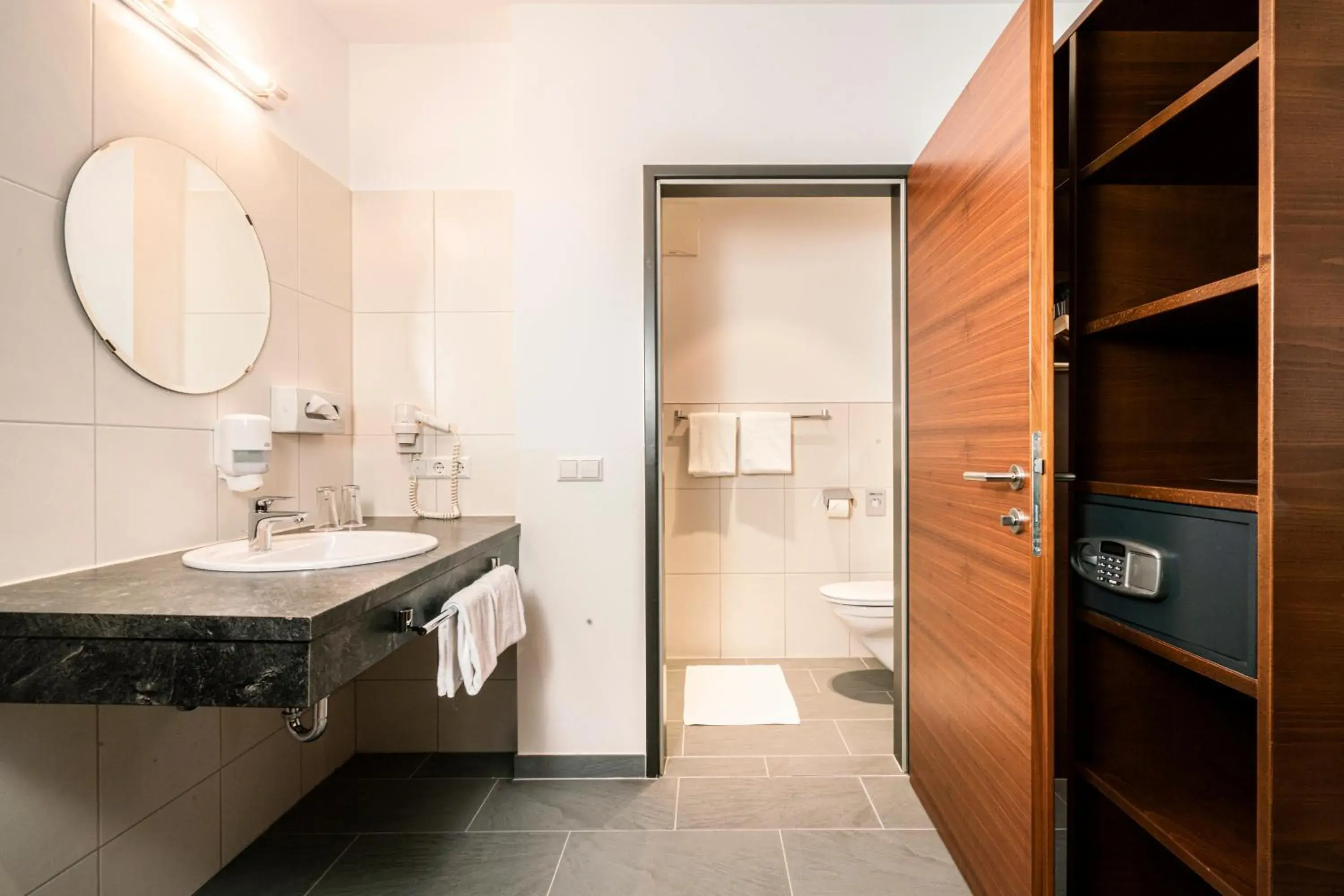 Comfort Twin Room - Upper Floor - Quiet Room in Best Western Hotel am Walserberg Comfort Twin Room - Upper Floor - Quiet Room in Best Western Hotel am Walserberg