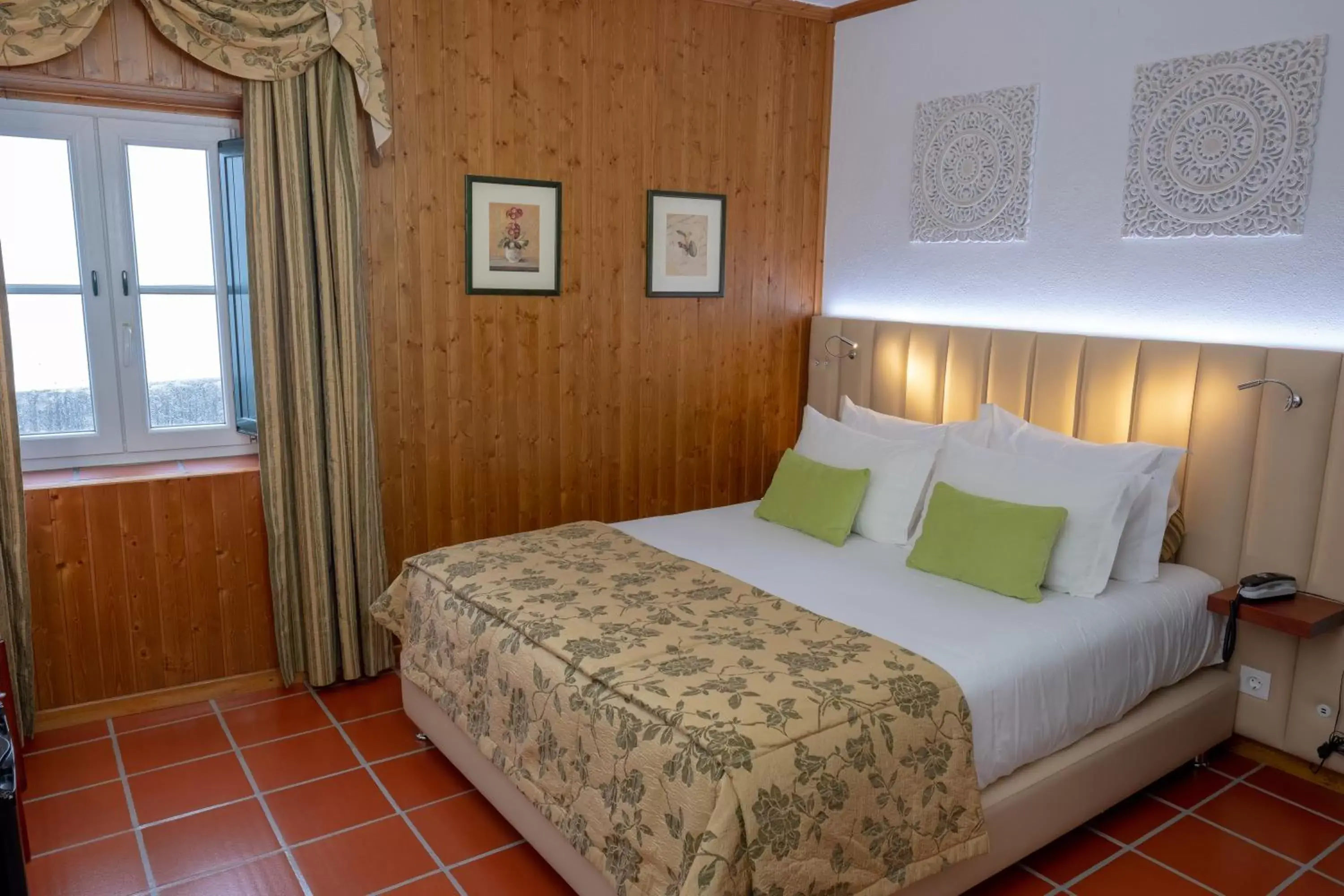 Double Room with Mountain View in Hotel El Rei Dom Manuel Double Room with Mountain View in Hotel El Rei Dom Manuel