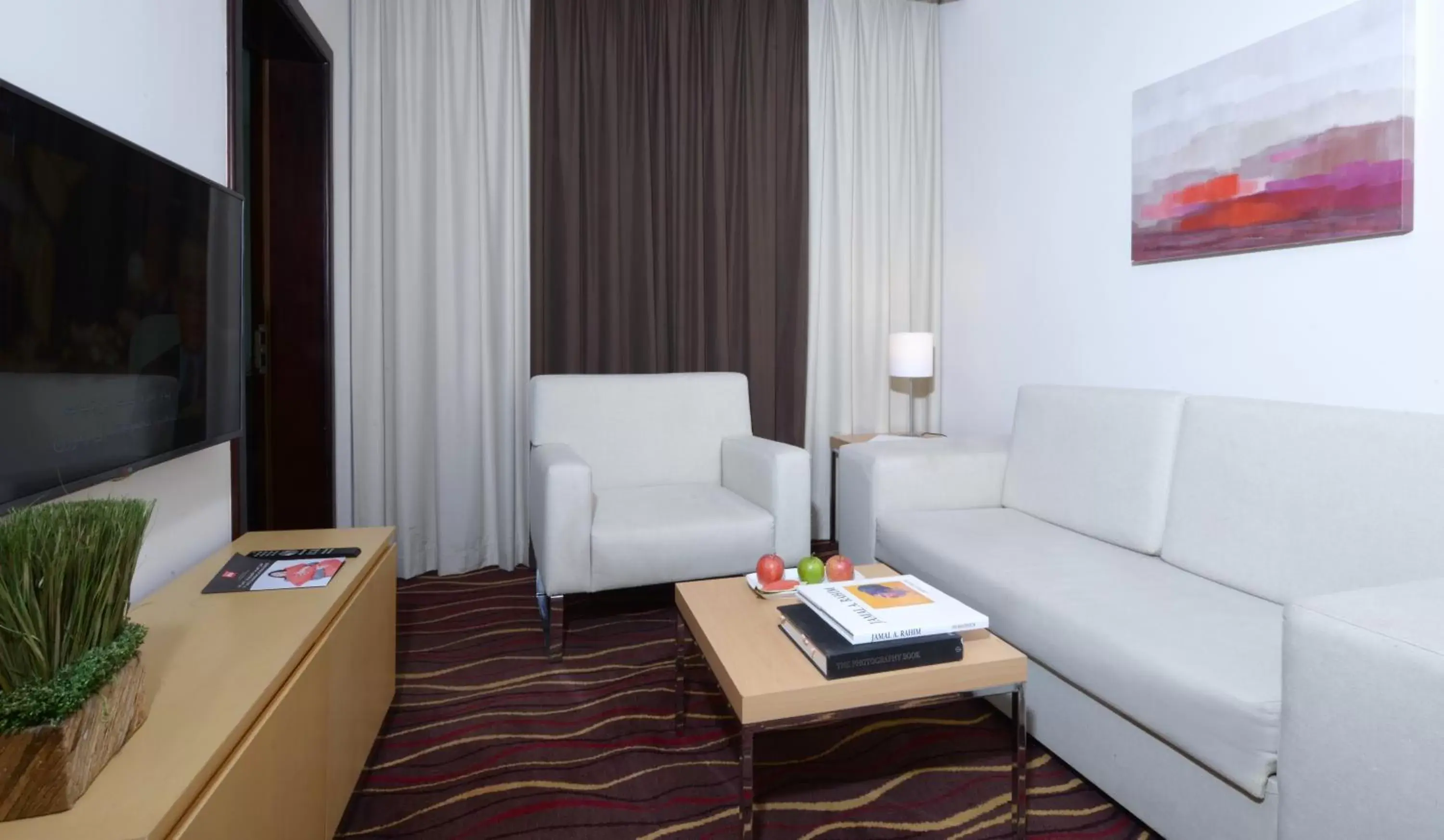 One Bedroom Suite in ibis Seef Manama One Bedroom Suite in ibis Seef Manama