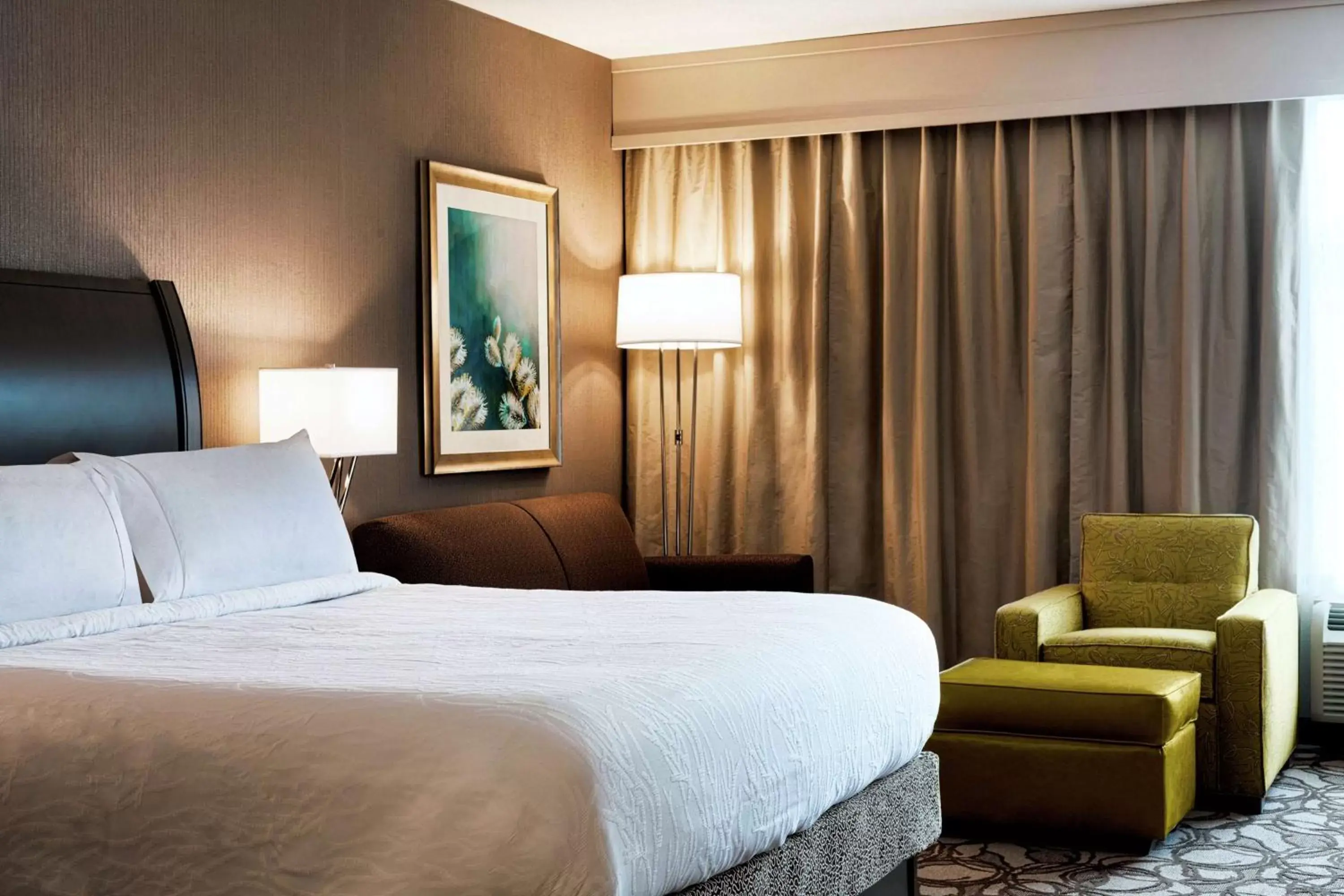 King Room with Sofa Bed - Non-Smoking in Hilton Garden Inn Lenox Pittsfield King Room with Sofa Bed - Non-Smoking in Hilton Garden Inn Lenox Pittsfield